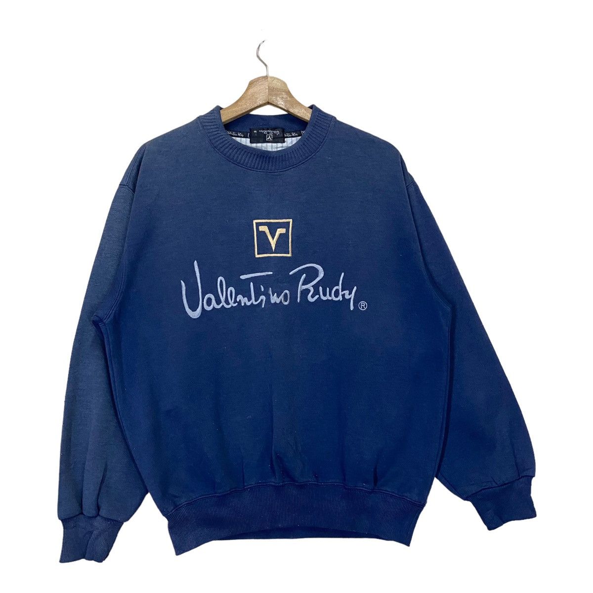 Vintage Vintage 90s Valentino Rudy Big Logo Crewneck Sweatshirt Size US S / EU 44-46 / 1 - 1 Thumbnail
