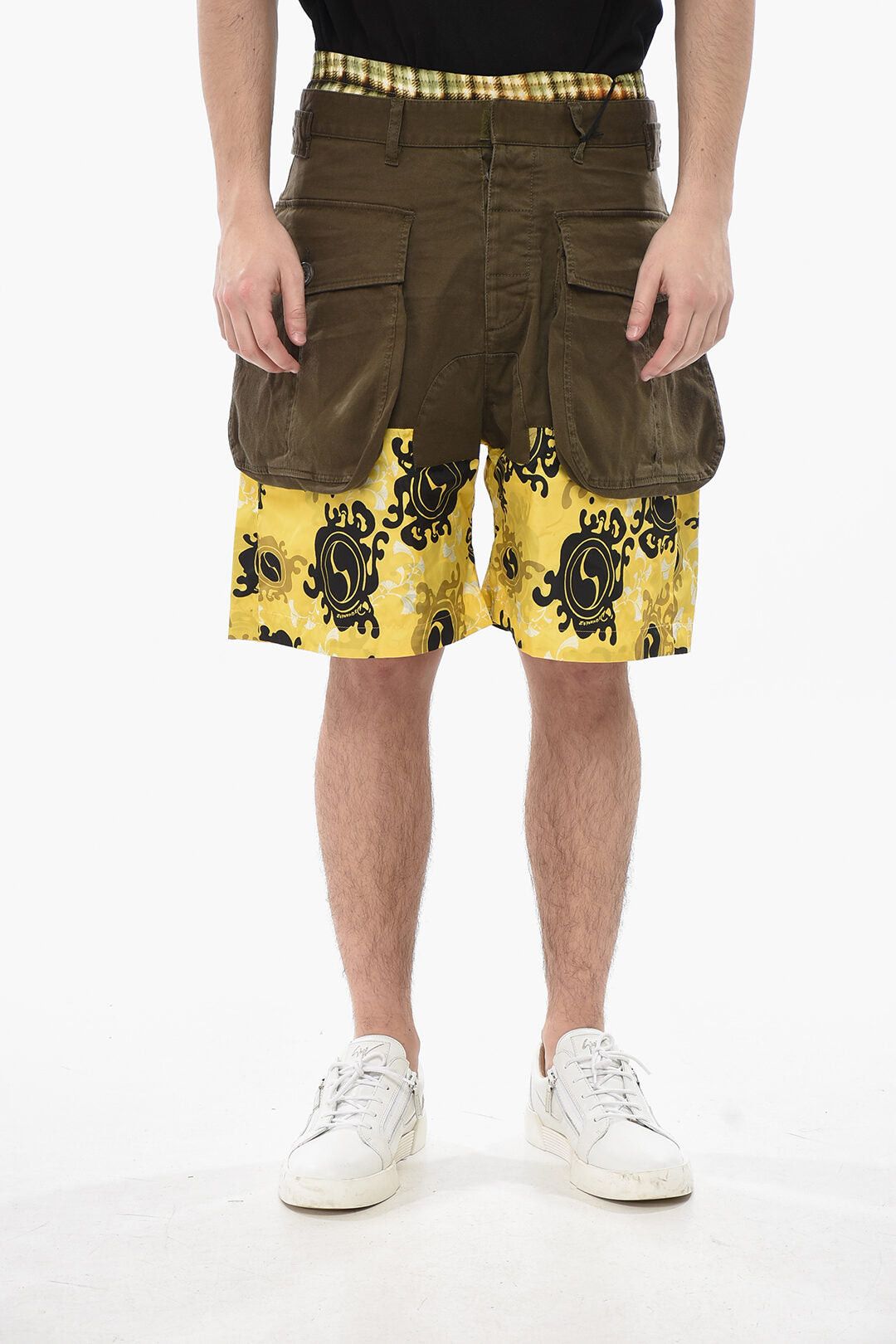 Dsquared2 Printed Double-Fabric Cargo Shorts Size US 32 / EU 48 - 1 Thumbnail