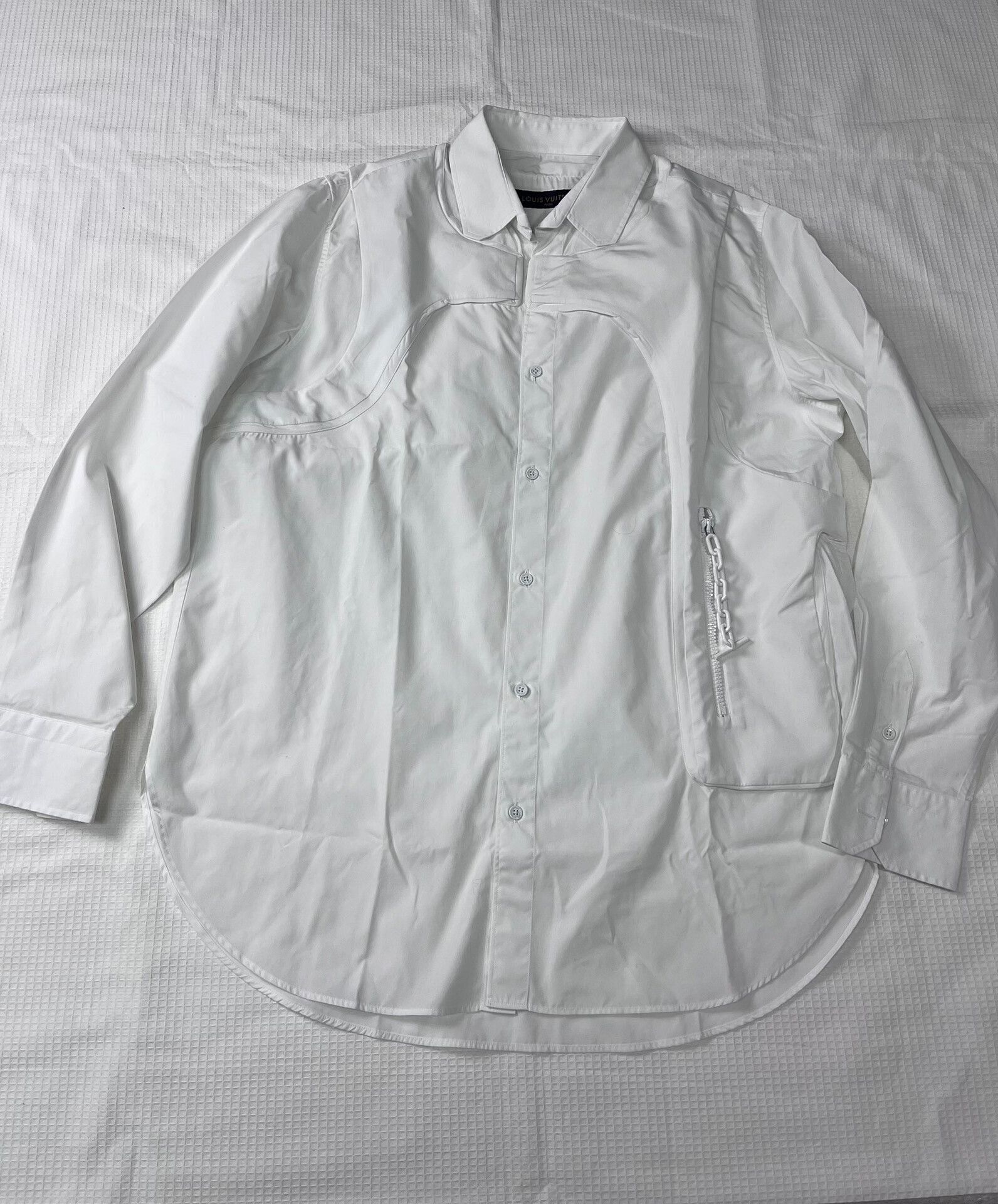 Louis Vuitton Louis Vuitton White Tactical Chain Shirt M Size US M / EU 48-50 / 2 - 1 Thumbnail