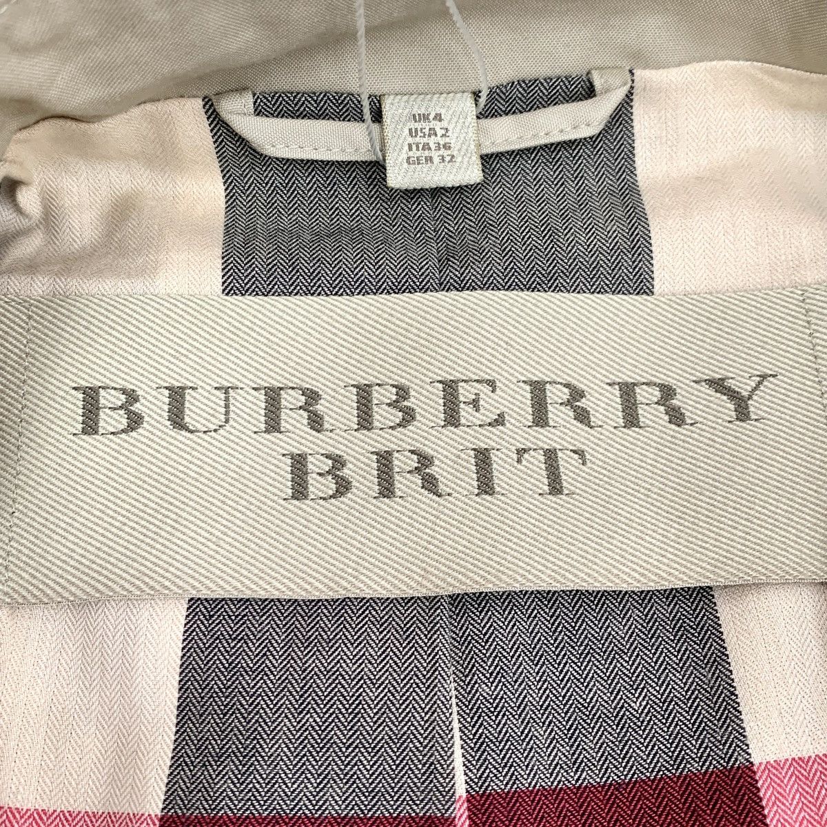 Burberry Burberry Bbr Khaki Cotton Belted Section Trench Coat Size XS / US 0-2 / IT 36-38 - 5 Thumbnail