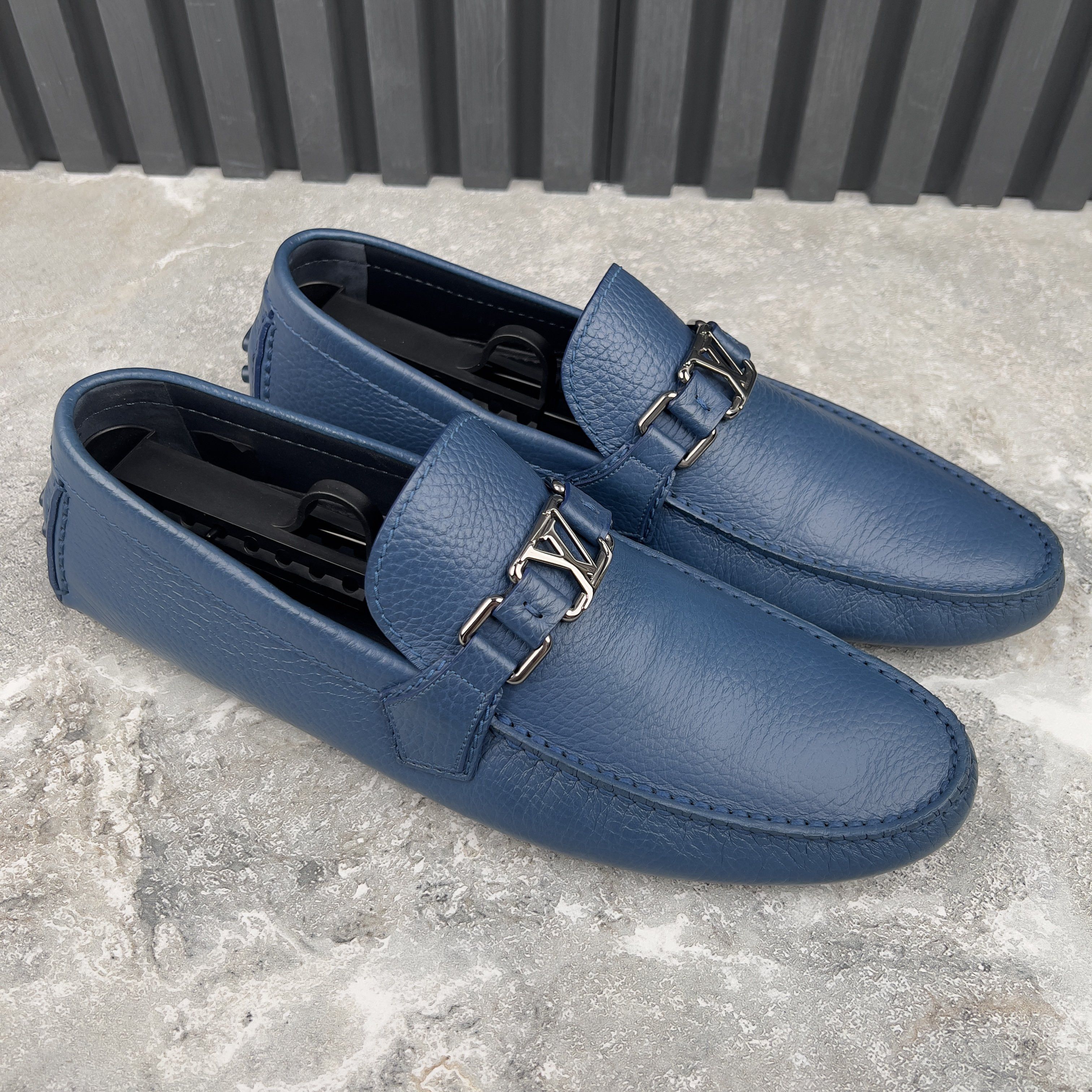 Louis Vuitton Hockenheim Moccasins Blue Grained Leather Size US 9.5 / EU 42-43 - 5 Thumbnail