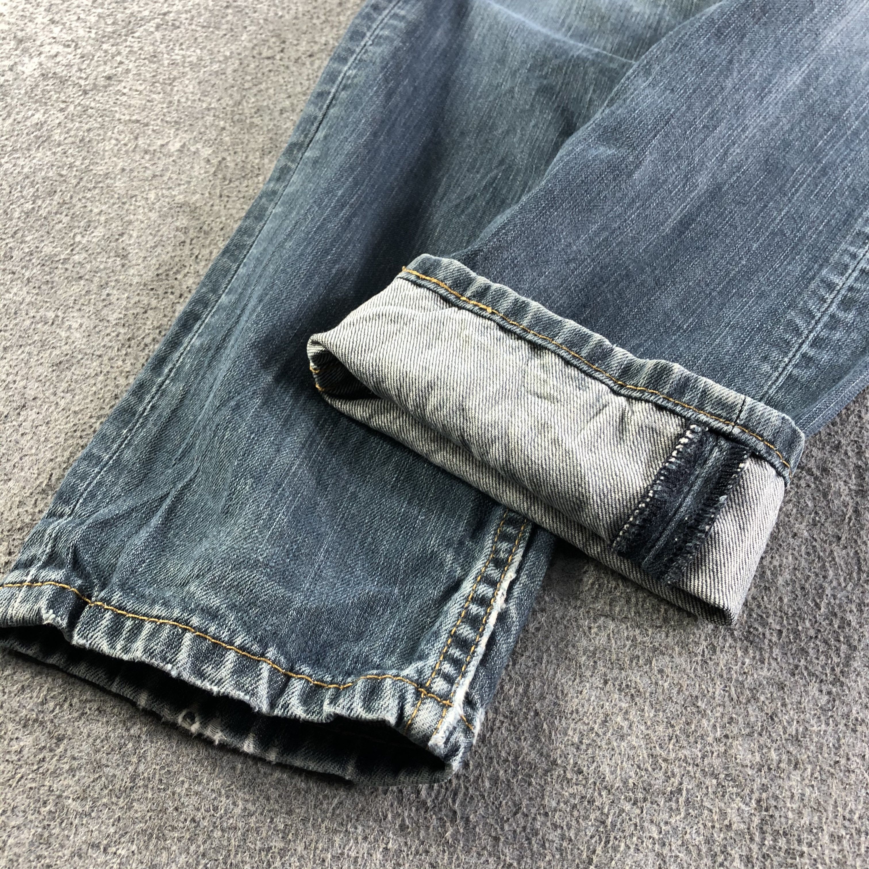 Levi's Vintage Levis 521 Jeans-J4197 Size US 31 - 6 Thumbnail