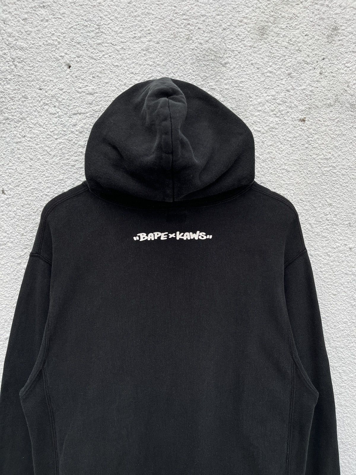 Bape × Kaws 2005 Bape x Kaws “Big Face” Pullover Hoodie Size US M / EU 48-50 / 2 - 15 Thumbnail