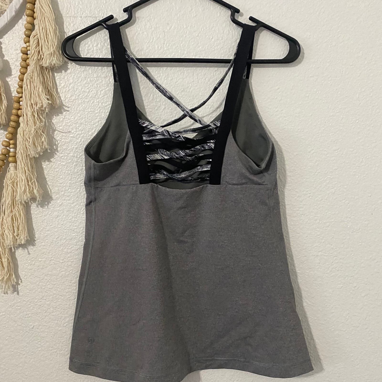 Lululemon lululemon tank top size 8 Size M / US 6-8 / IT 42-44 - 3 Thumbnail