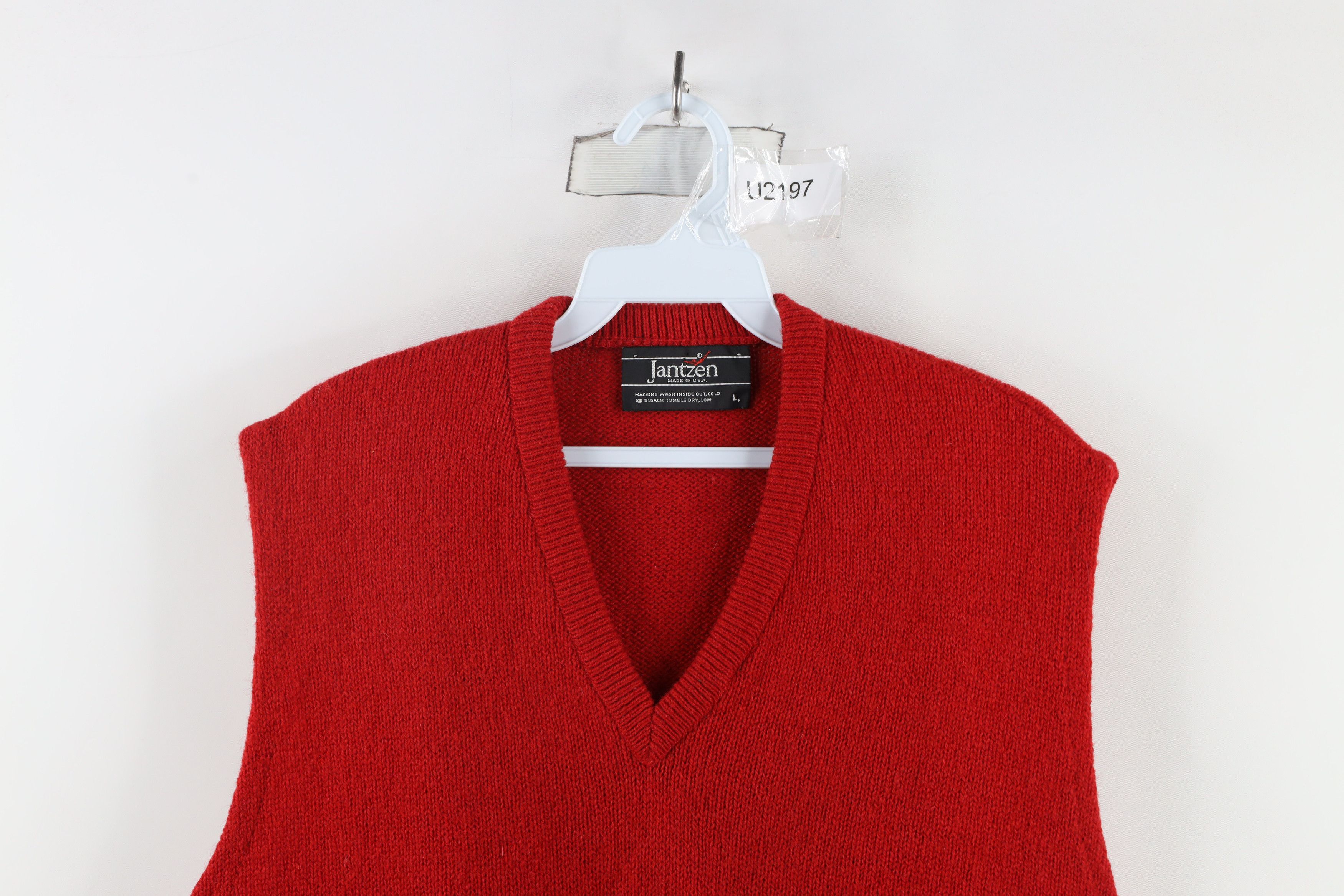 Vintage Vintage 70s Streetwear Knit V-Neck Sweater Vest Red USA Size US L / EU 52-54 / 3 - 2 Thumbnail