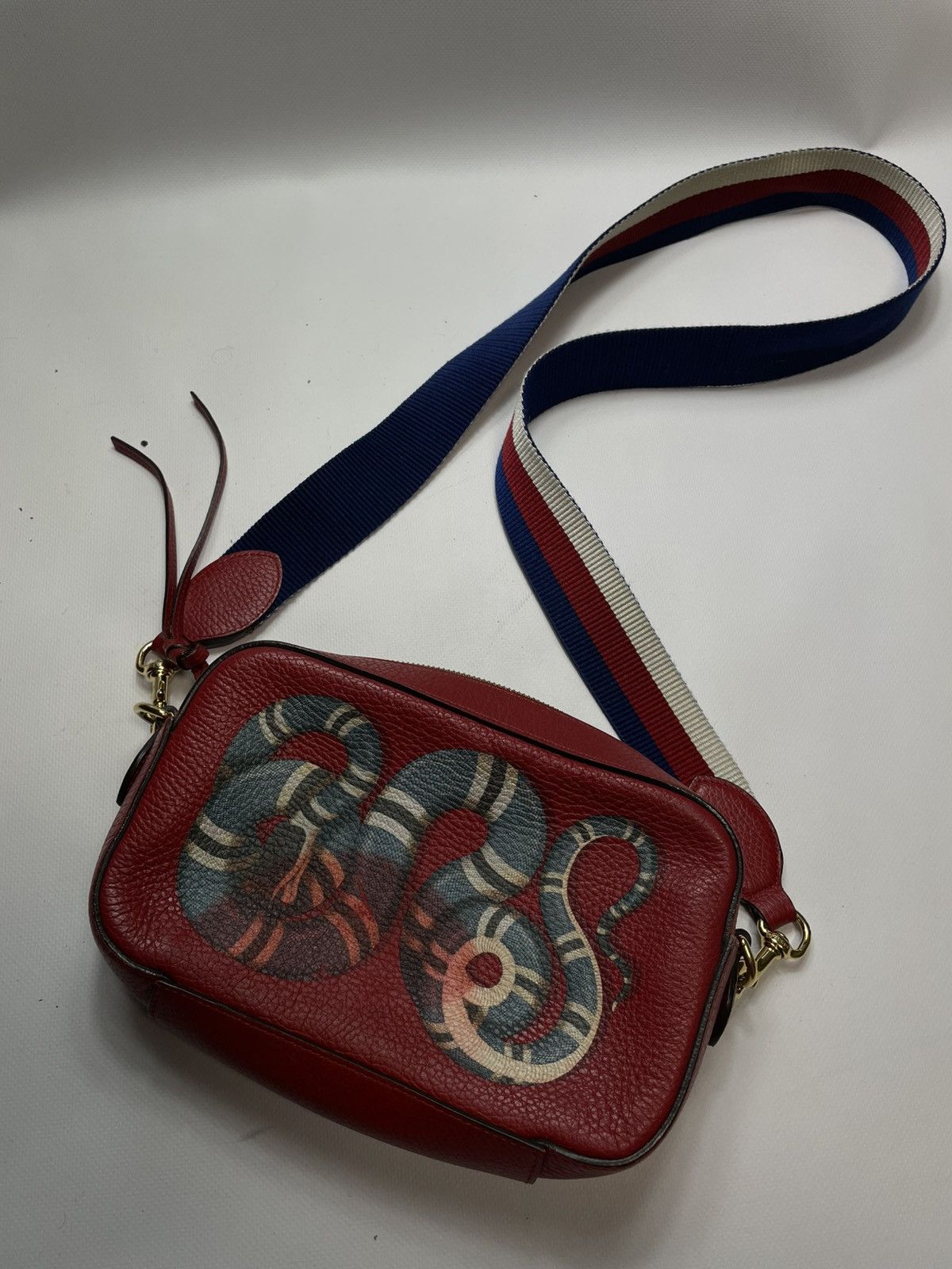 Gucci Gucci Red Leather Kingsnake Print Camera Bag Size ONE SIZE - 1 Thumbnail