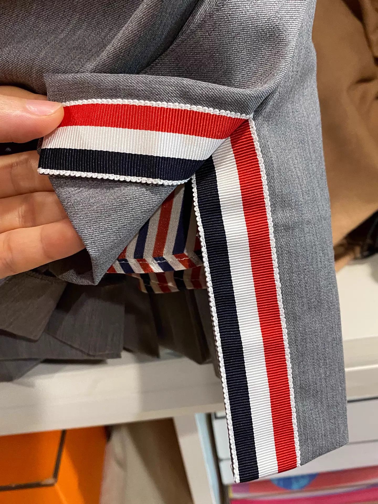 Thom Browne Thom Browne Women's Classic Wool Preppy Skirt Celebrity Size 28" / US 6 / IT 42 - 7 Thumbnail