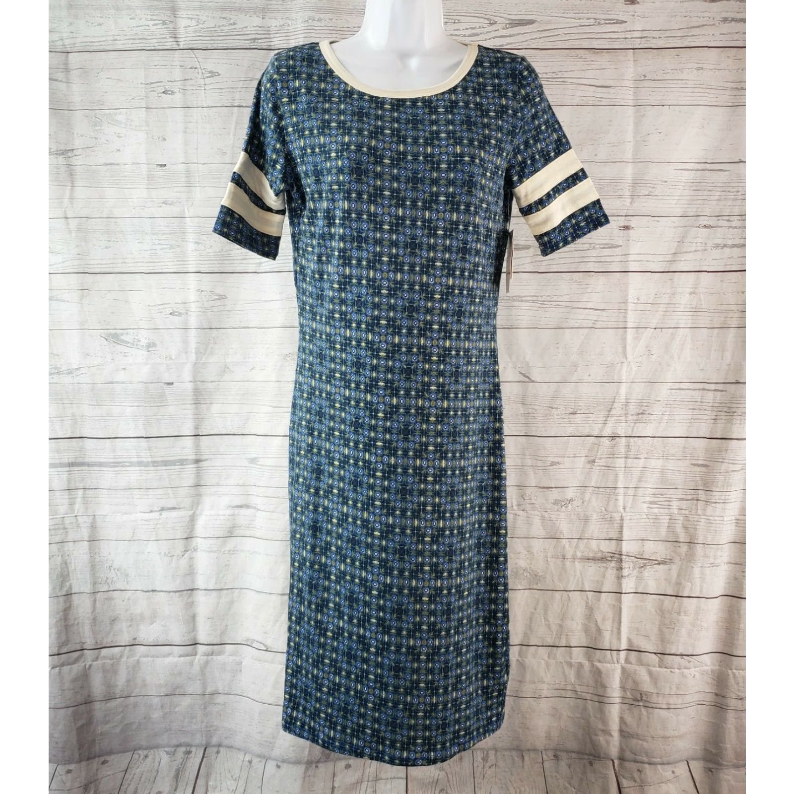Vintage LuLaRoe Womens Julia Dress Sz S Short Sleeve Green Blue Patterned Knee Length Sheath Pullover Casual Vintage No N/A Size 28" / US 6 / IT 42 - 2 Thumbnail
