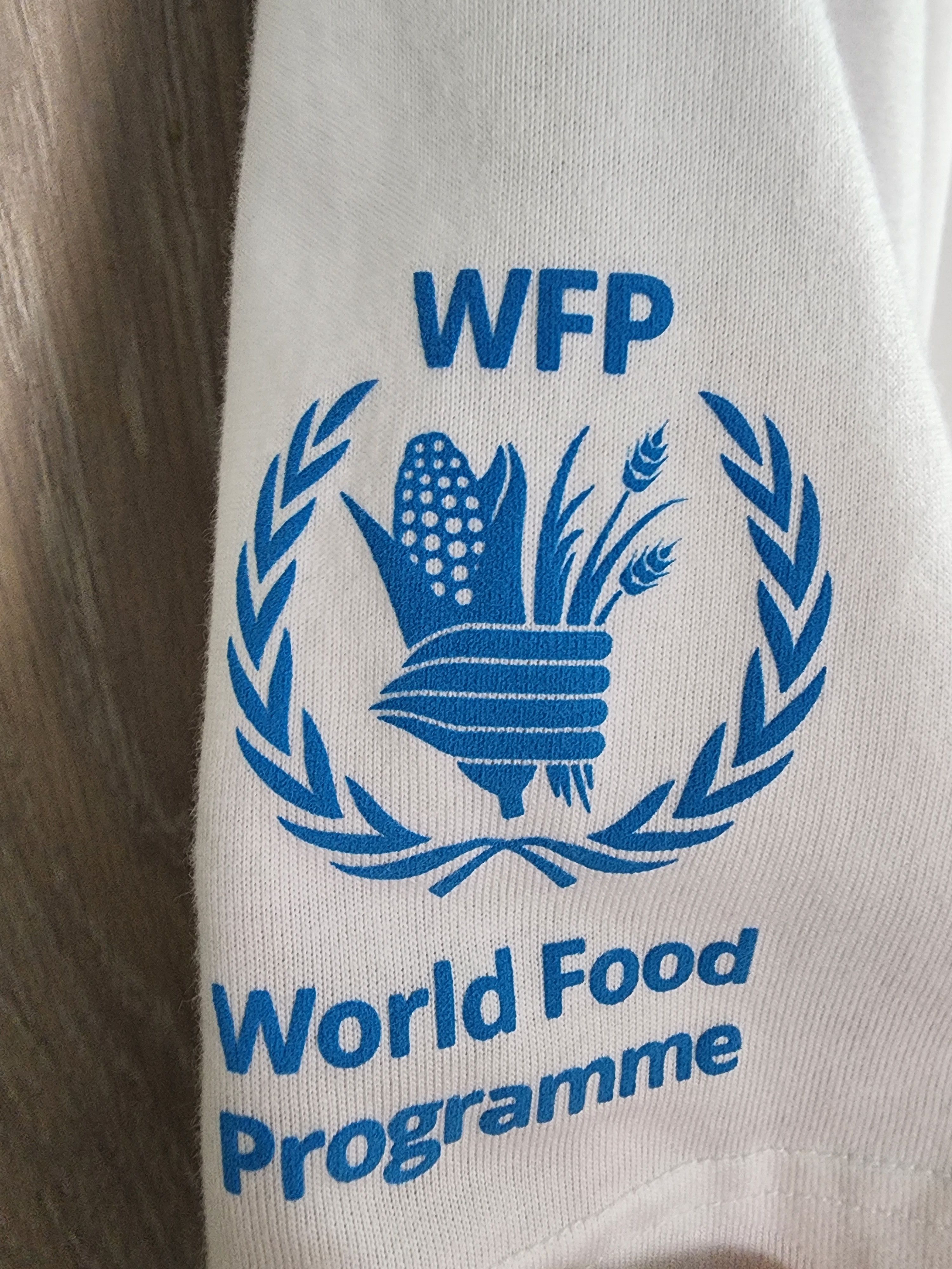 Balenciaga World Food Programme Double Sleeve T-Shirt Size US M / EU 48-50 / 2 - 7 Thumbnail