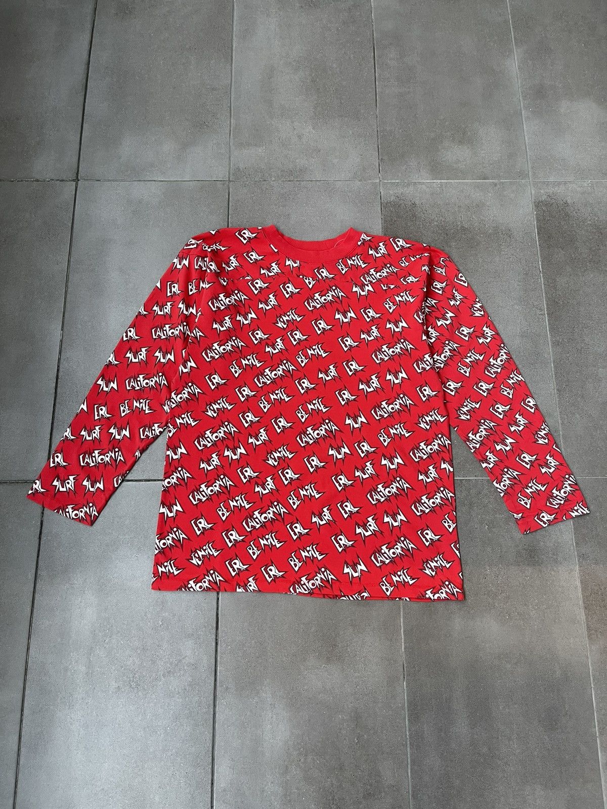 ERL DS! SS23 ERL All Over Logo Sunscreen Red Long Sleeve Size US M / EU 48-50 / 2 - 8 Thumbnail