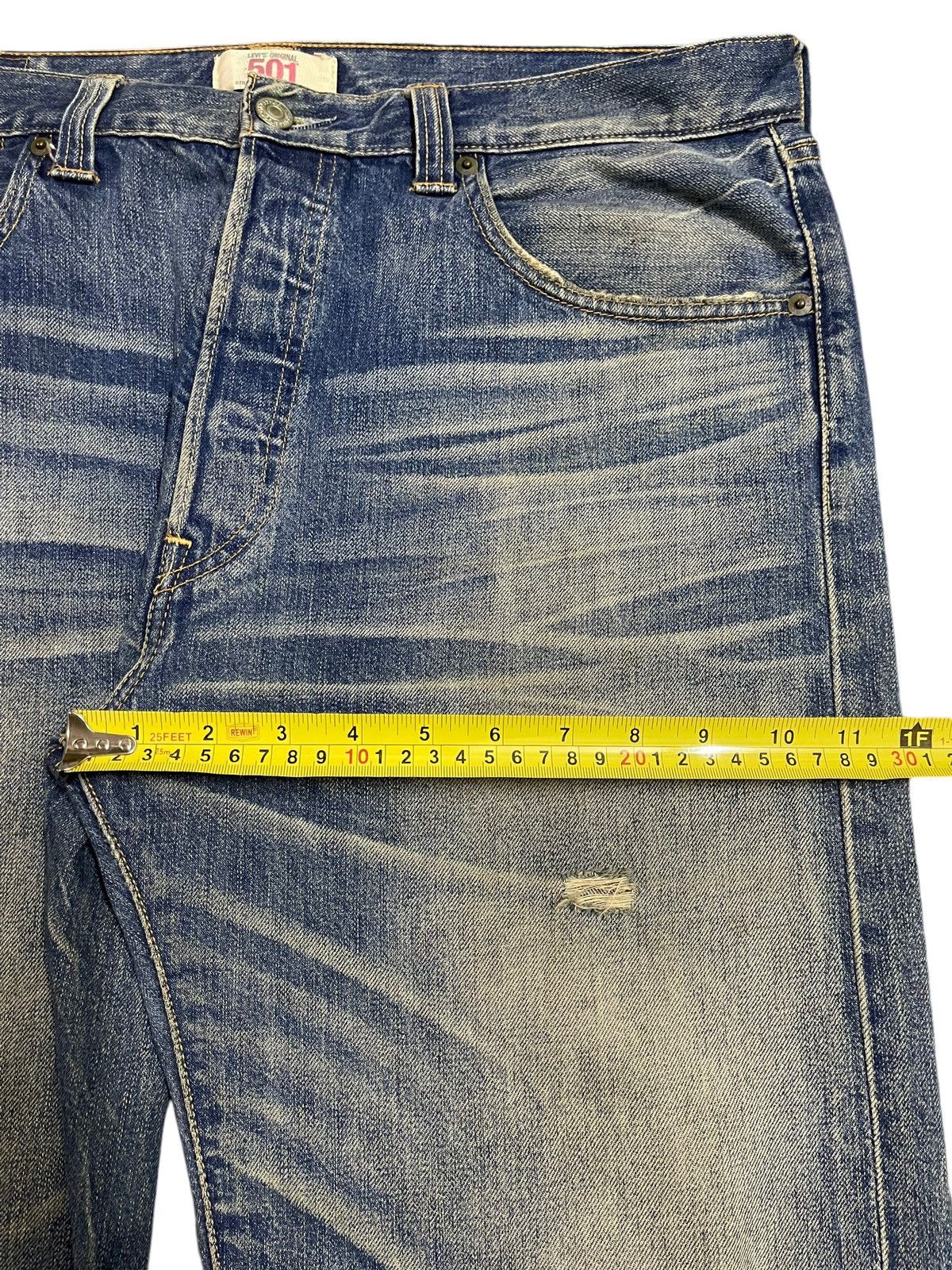 Levi's Vintage Levis 501 Blue Faded Wash Distress Style Jeans Size US 36 / EU 52 - 16 Thumbnail