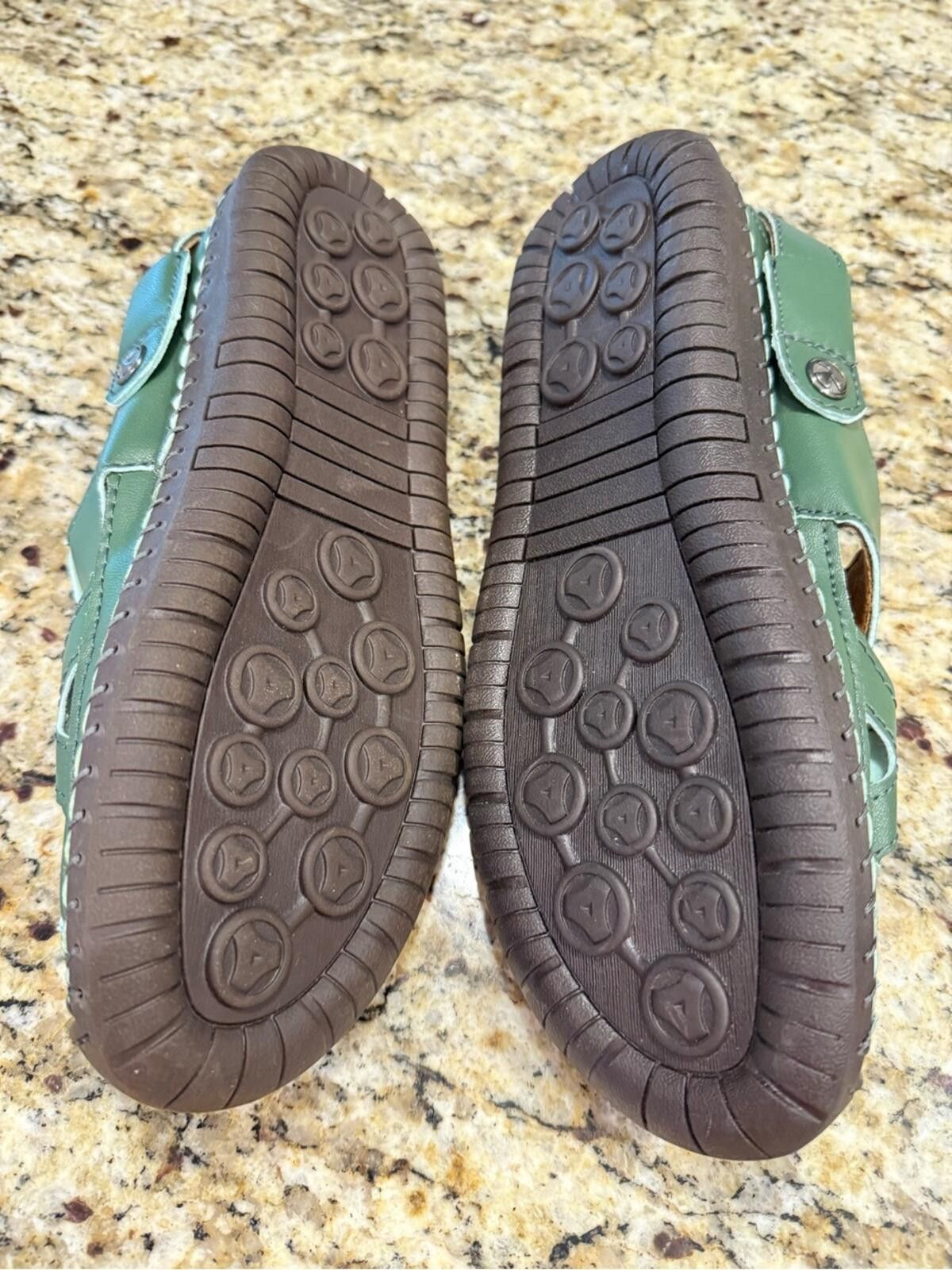Other Salkin leather green slip on comfort shoe sling back SZ 39 Size US 7.5 / IT 37.5 - 4 Thumbnail
