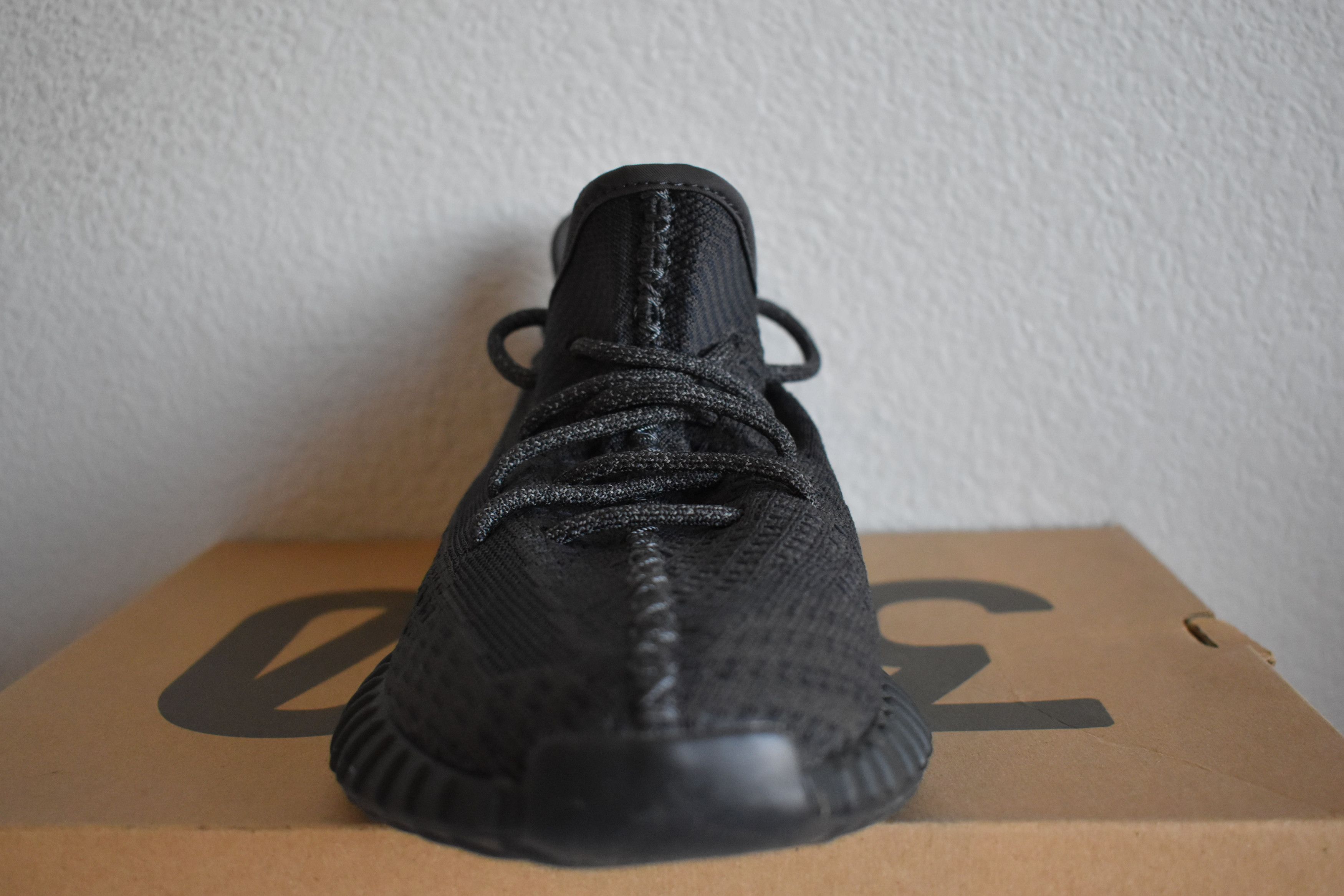 Adidas × Kanye West Yeezy Boost 350 V2 'Black Non-Reflective' Size US 8.5 / EU 41-42 - 5 Thumbnail