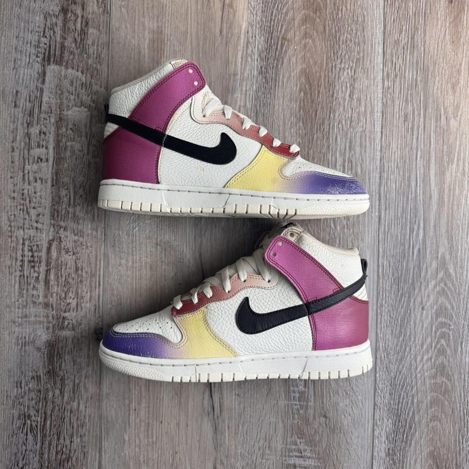 Nike NIKE • Dunk High "Multi-Color Gradient" (7M) Size US 7 / EU 40 - 2 Thumbnail