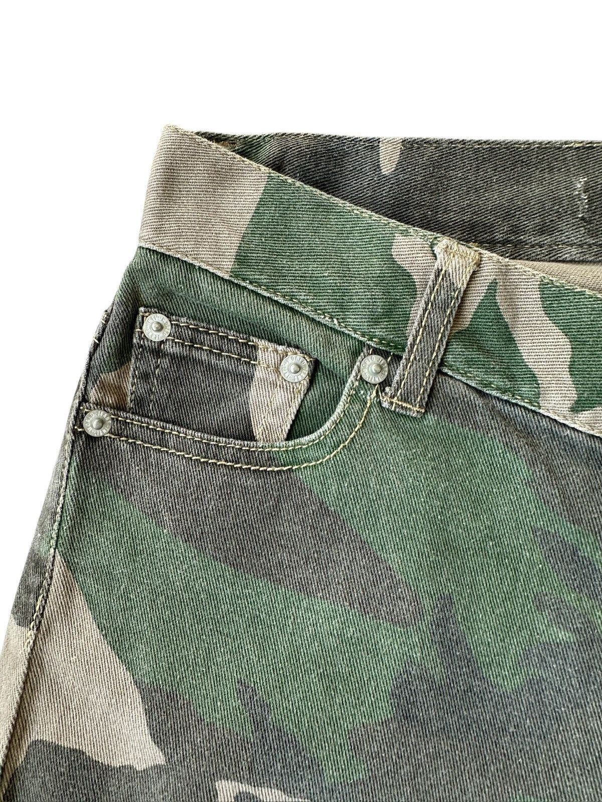 If Six Was Nine 2000's Oririn Jeans - jrock camo pant Size US 31 - 7 Thumbnail
