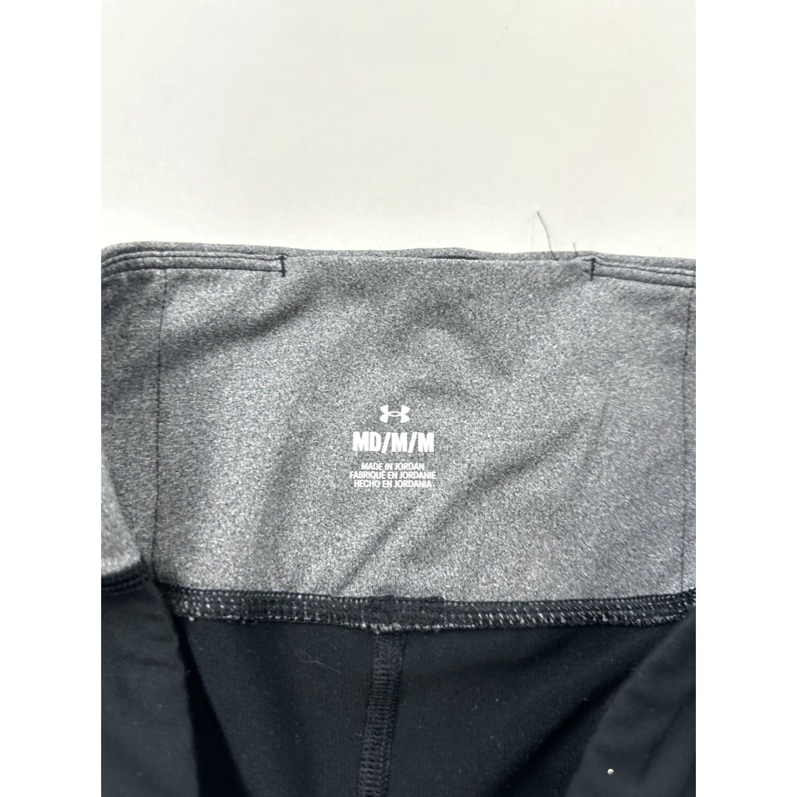 Under Armour Under Armour Leggings Womens M Medium Black Grey Cropped Compression Athletic Fit Size 32" / US 10 / IT 46 - 4 Thumbnail