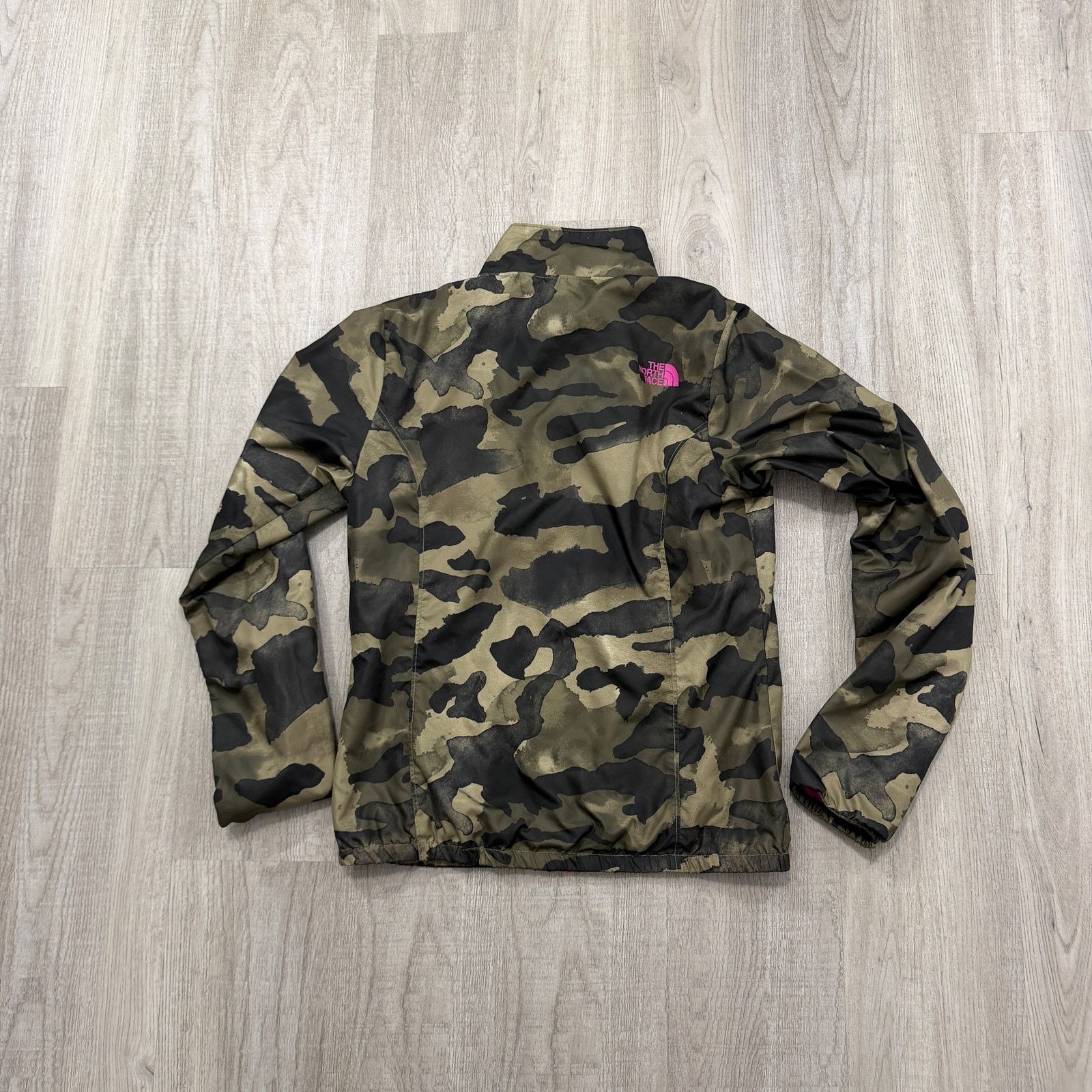 The North Face The North Face Camo Windbreaker Jacket Womens Extra Small Size XS / US 0-2 / IT 36-38 - 7 Thumbnail
