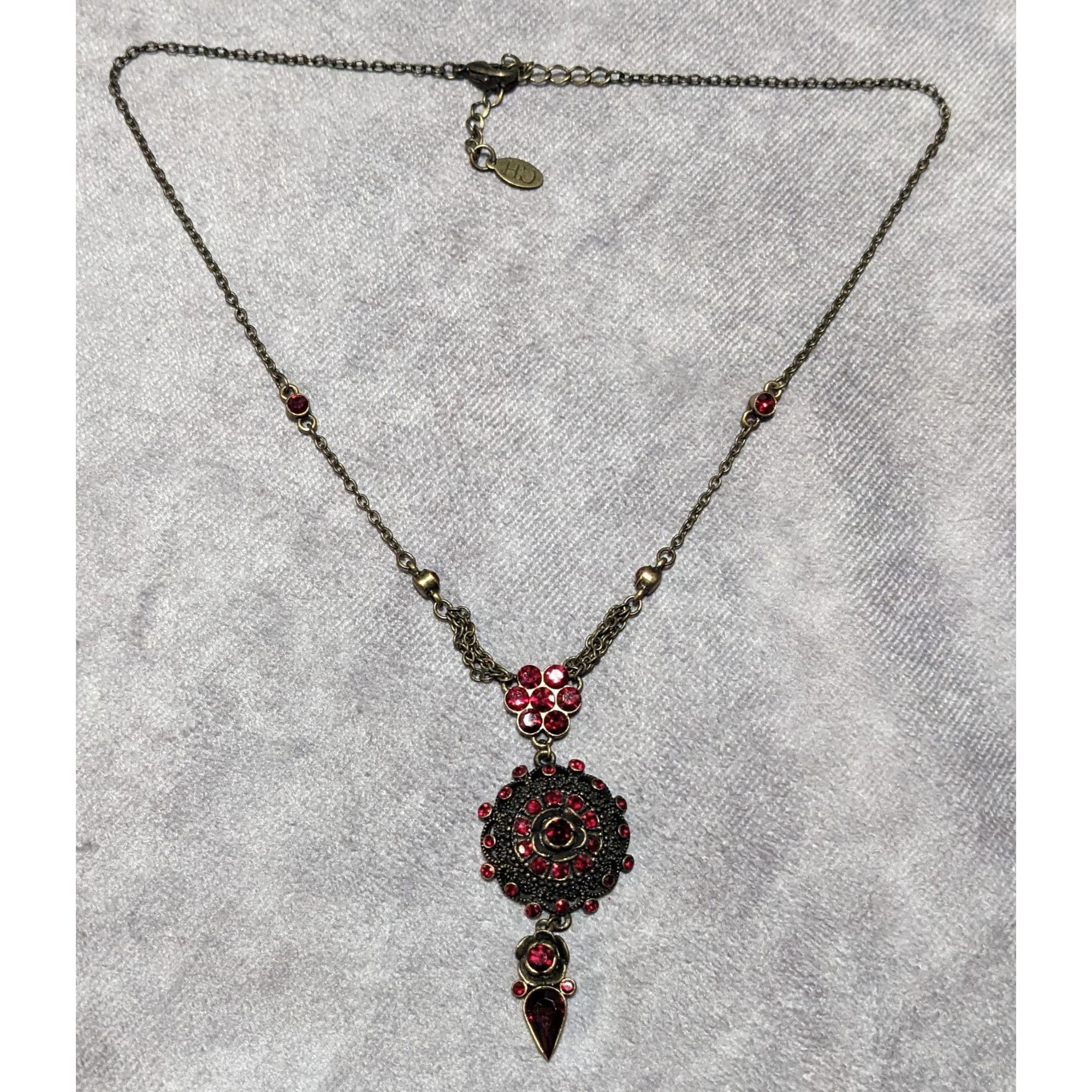 Other Vintage Crazy Horse Gothic Vampire Gemmed Necklace Size ONE SIZE - 9 Thumbnail