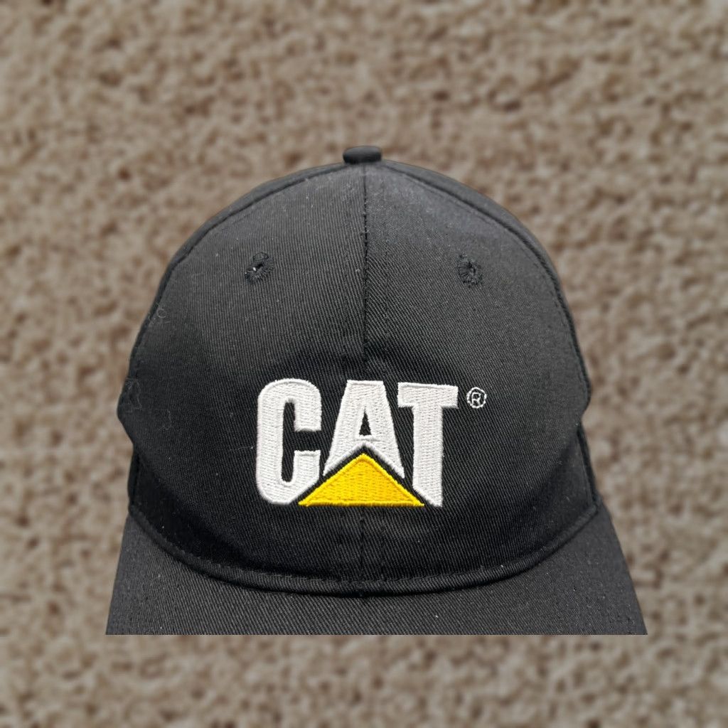 Vintage CAT Hat Cap Strap Back Adult One Size Black Caterpillar Machinery Cotton Poly Hat/Cap Casual Workwear Construction Logo White? Size ONE SIZE - 1 Thumbnail