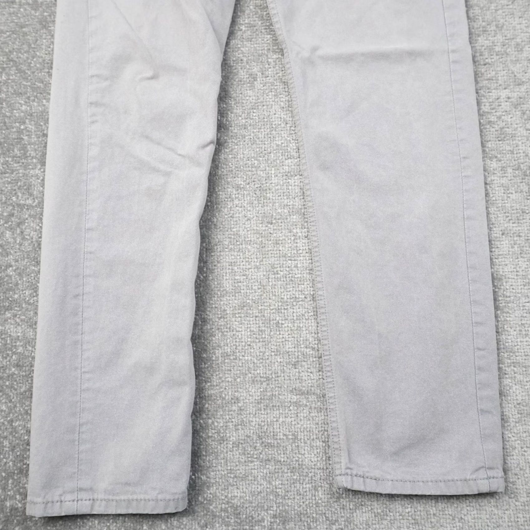 Levi's Levi's 508 Slim Tapered Leg Mens 33x32 Gray Pants Size US 33 - 6 Thumbnail