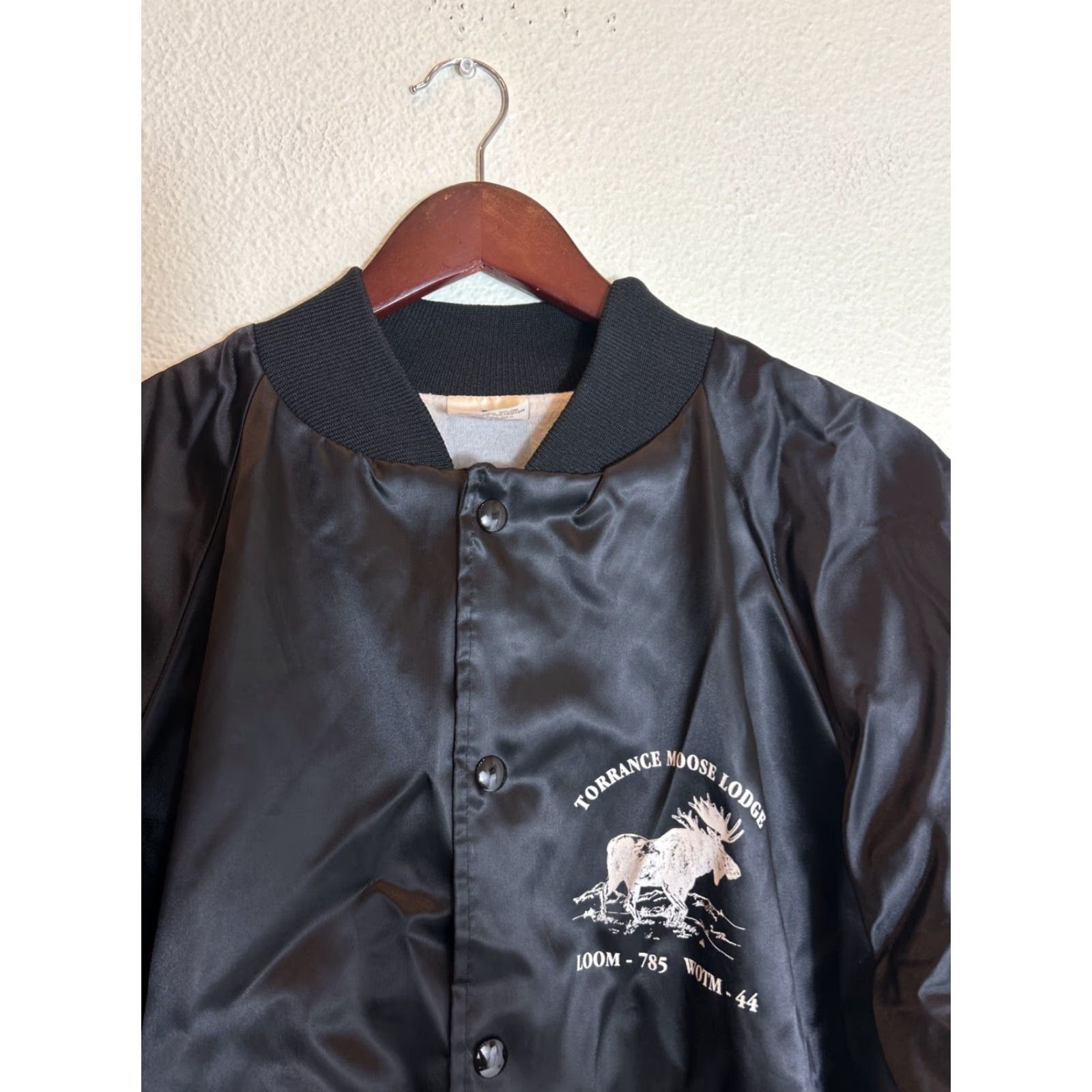 Vintage VINTAGE Auburn Satin Bomber Jacket White Black Full Snap Men L Jacket Size US L / EU 52-54 / 3 - 3 Thumbnail