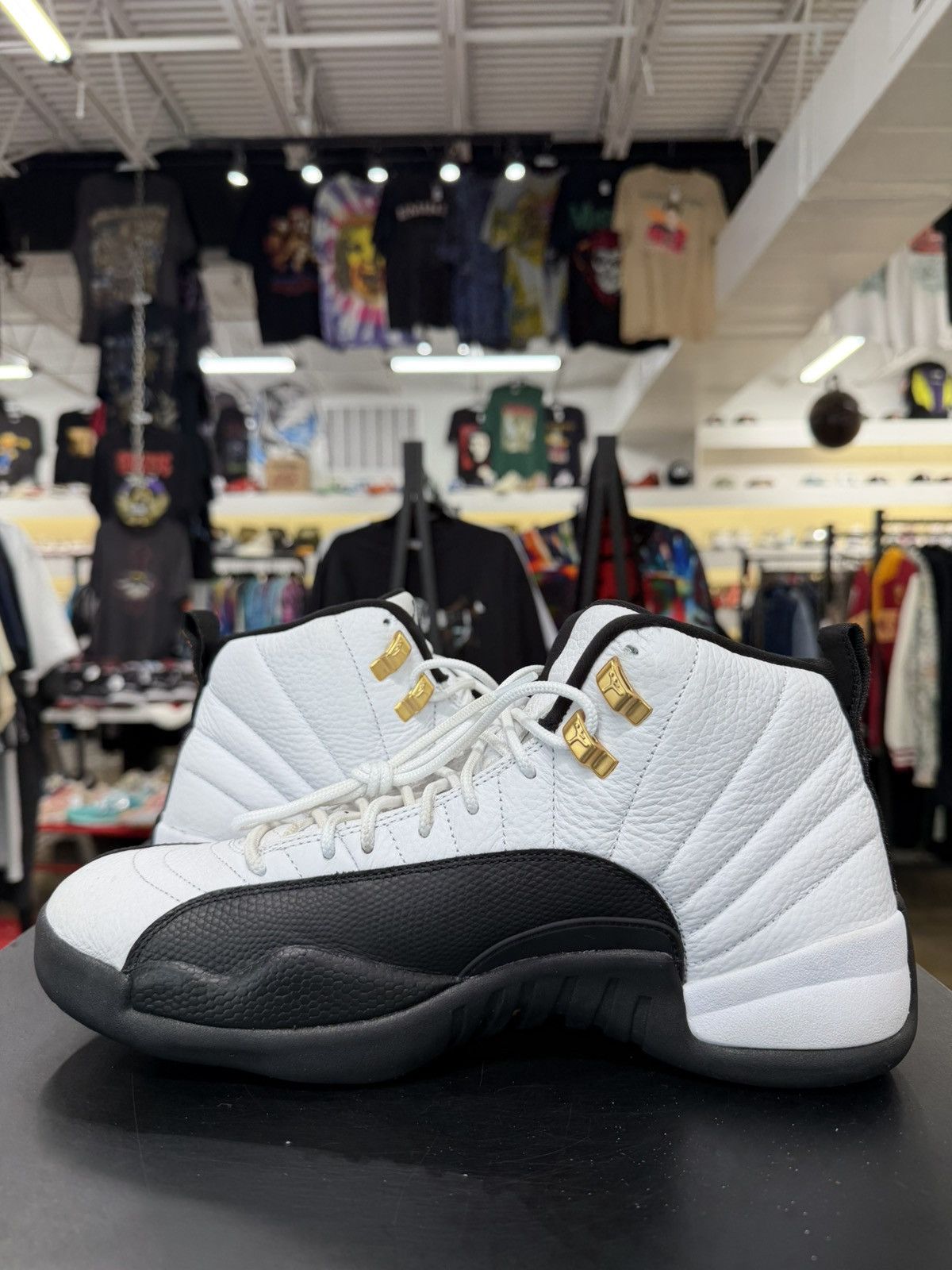 Jordan Brand Air Jordan 12 Taxi Size 10.5 (2025) Size US 12 / EU 45 - 4 Thumbnail