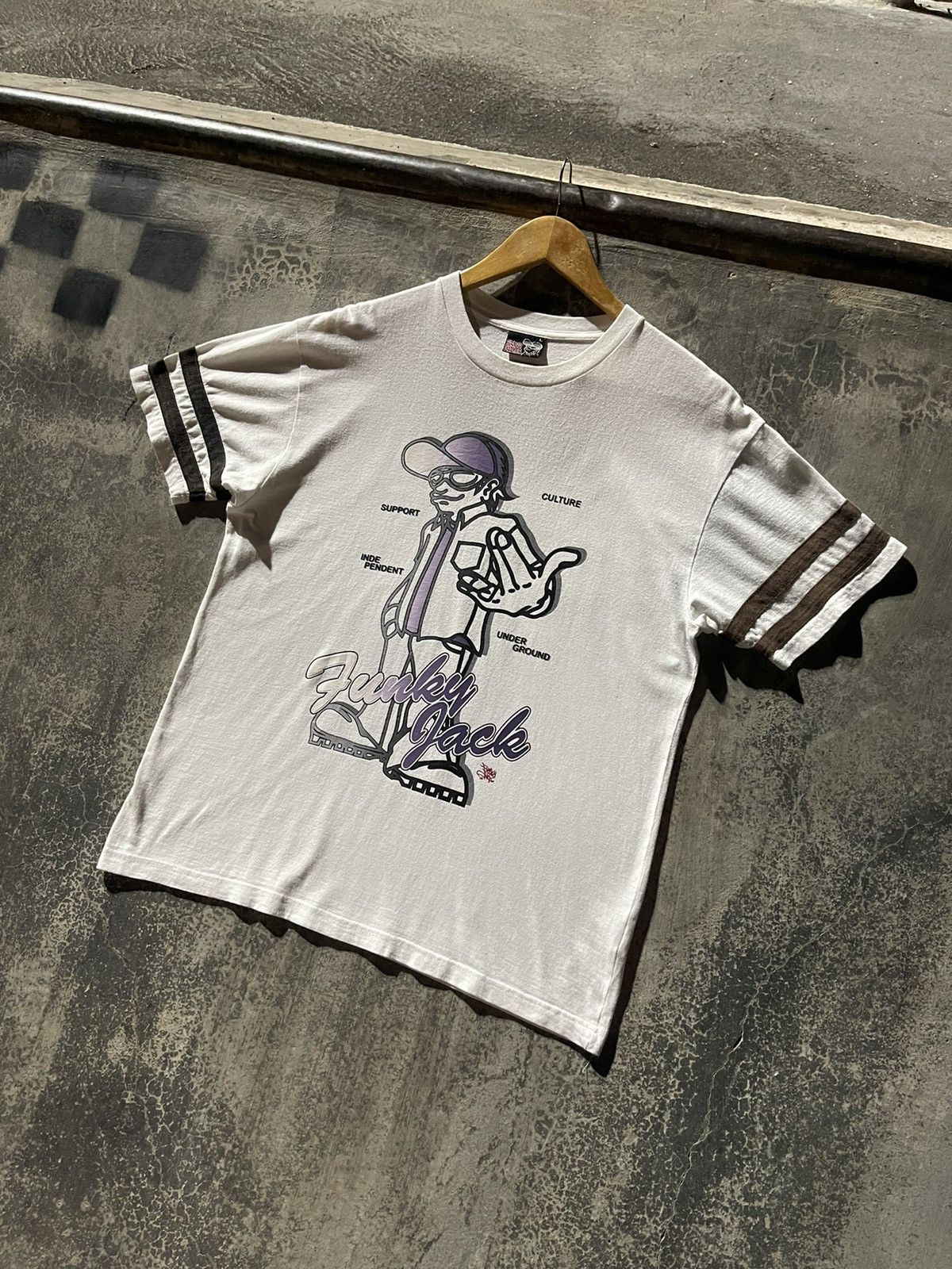 Japanese Brand Y2K Grass Hiter Hip Hop Funky Jack Tshirt Size US L / EU 52-54 / 3 - 1 Thumbnail