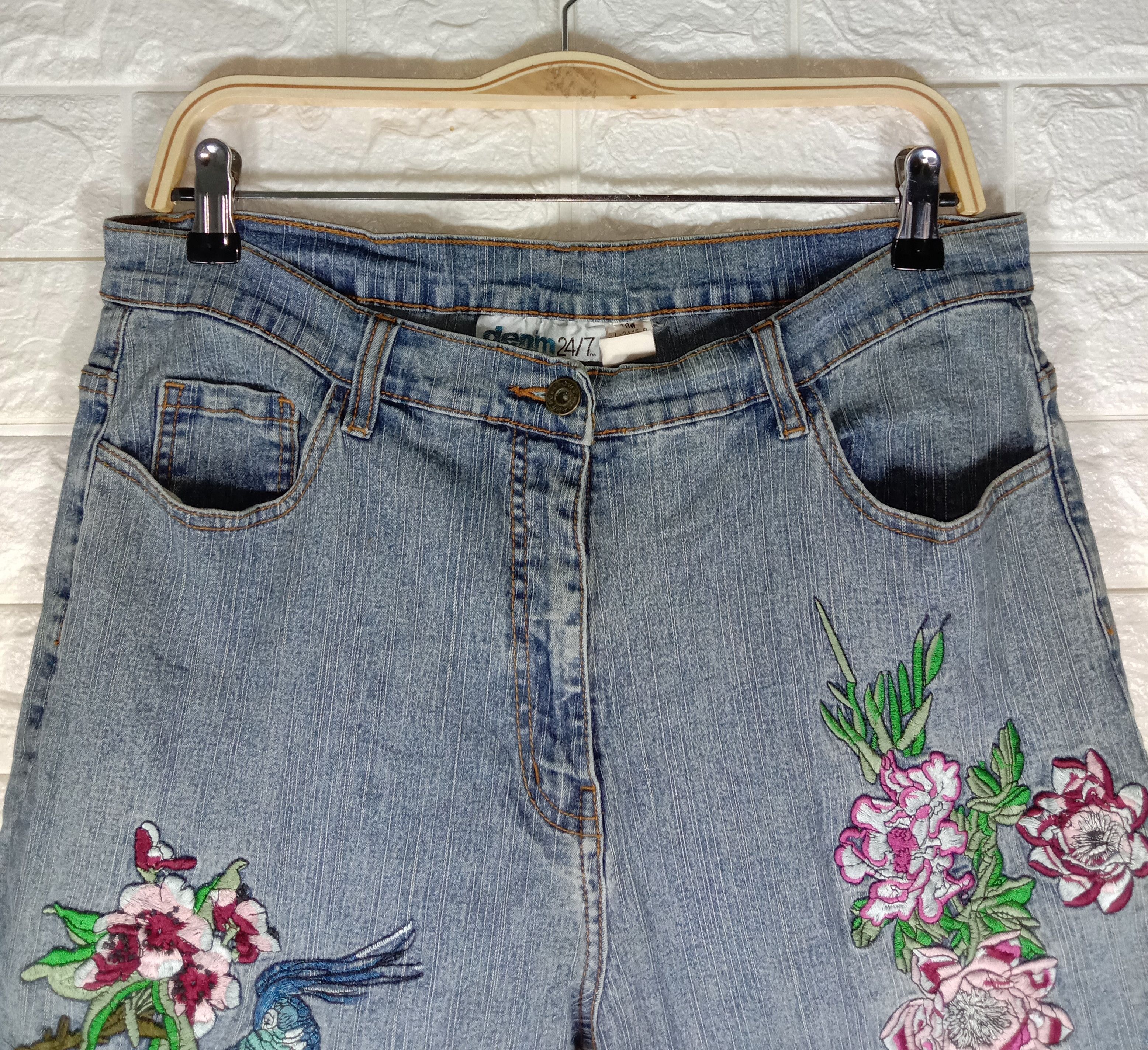Beauty Beast Vintage Denim 24/7 Embroidered Flare Jeans Size 33" - 2 Thumbnail