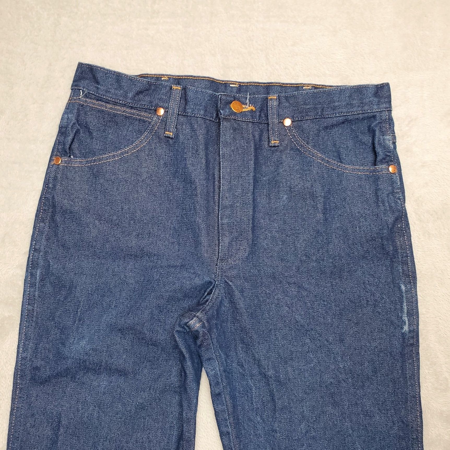 Wrangler Wrangler Jeans Mens 33x31 Blue Denim Cowboy Western Ranch Rodeo Pants 936DEN Jeans Mens 33 Blue Denim Cowboy Western Ranch Rodeo 90s USA Mens Size US 33 - 2 Thumbnail