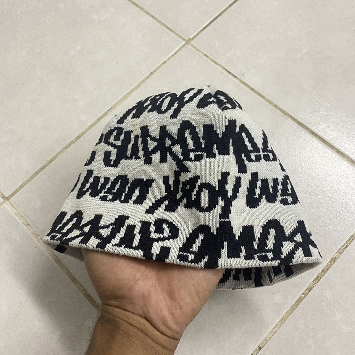 Supreme Supreme graffiti script logo beanie Size ONE SIZE - 4 Thumbnail