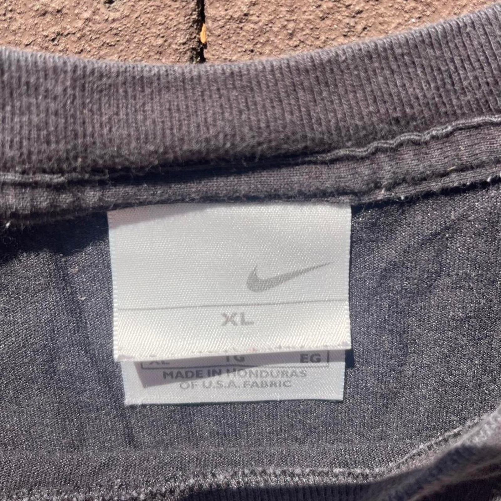 Nike Y2k Nike “There is No Finish Line” Long Sleeve Gym Shirt Size US XL / EU 56 / 4 - 2 Thumbnail