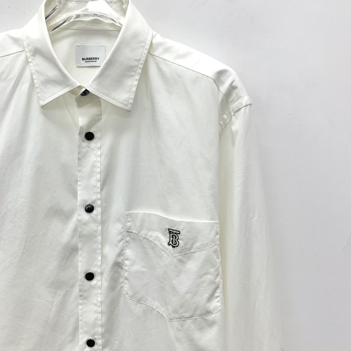 Burberry Burberry White TB Embroidered Cotton Long Sleeve Shirt K26WX Size US M / EU 48-50 / 2 - 3 Thumbnail