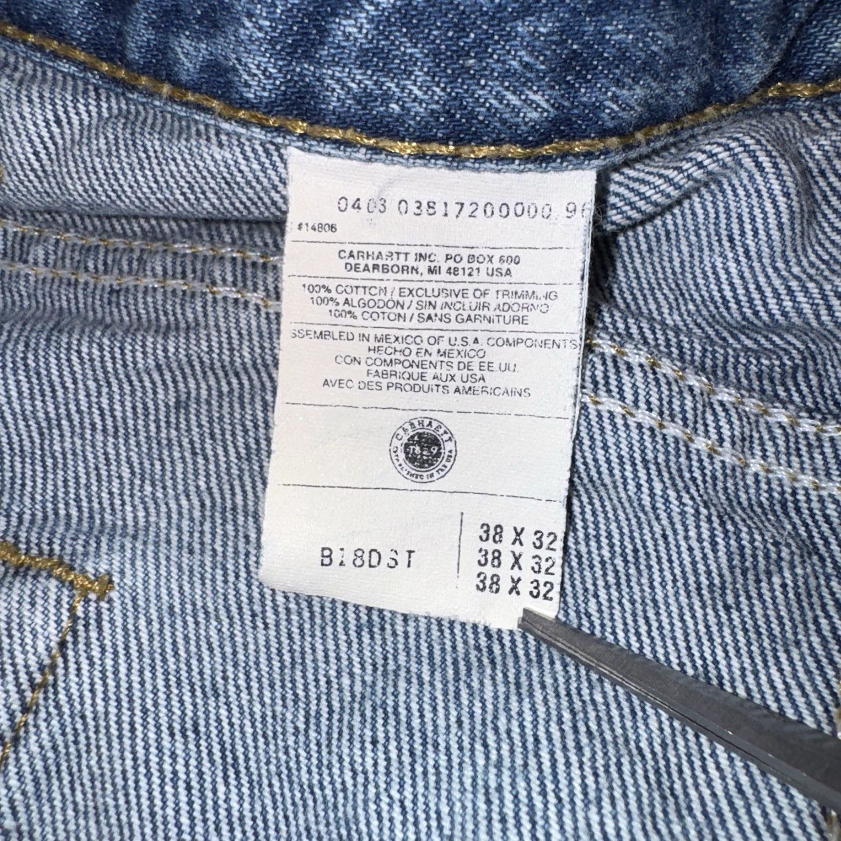 Carhartt VINTAGE Carhartt Jeans Light Wash Traditional Fit Men 38x32 Blue Denim 5-Pocket Design, Zipper, Button, Belt Loops Mens Cowboy Work Classic 90s? Size US 38 / EU 54 - 6 Thumbnail