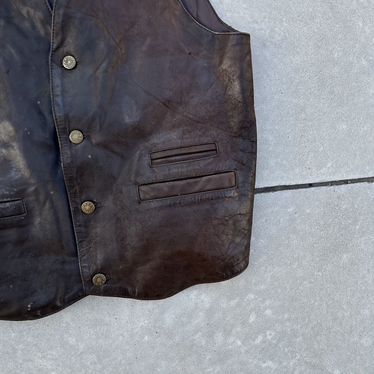 Japanese Brand × Leather Vintage Japanese Style Vest Leather Hype Moto Distressed Y2K Size US L / EU 52-54 / 3 - 4 Thumbnail