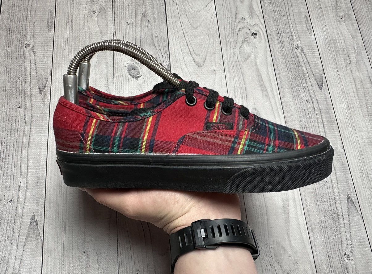 Vans Vintage Vans sneakers size US6.5 red plaid rare Size US 6.5 / IT 36.5 - 5 Thumbnail