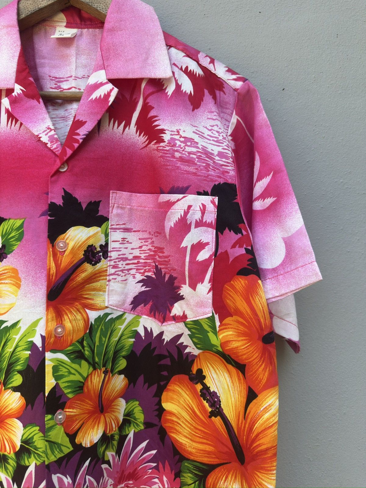 Japanese Brand Japanese Brand Hawaii Colourfull Flowers Size US L / EU 52-54 / 3 - 3 Thumbnail