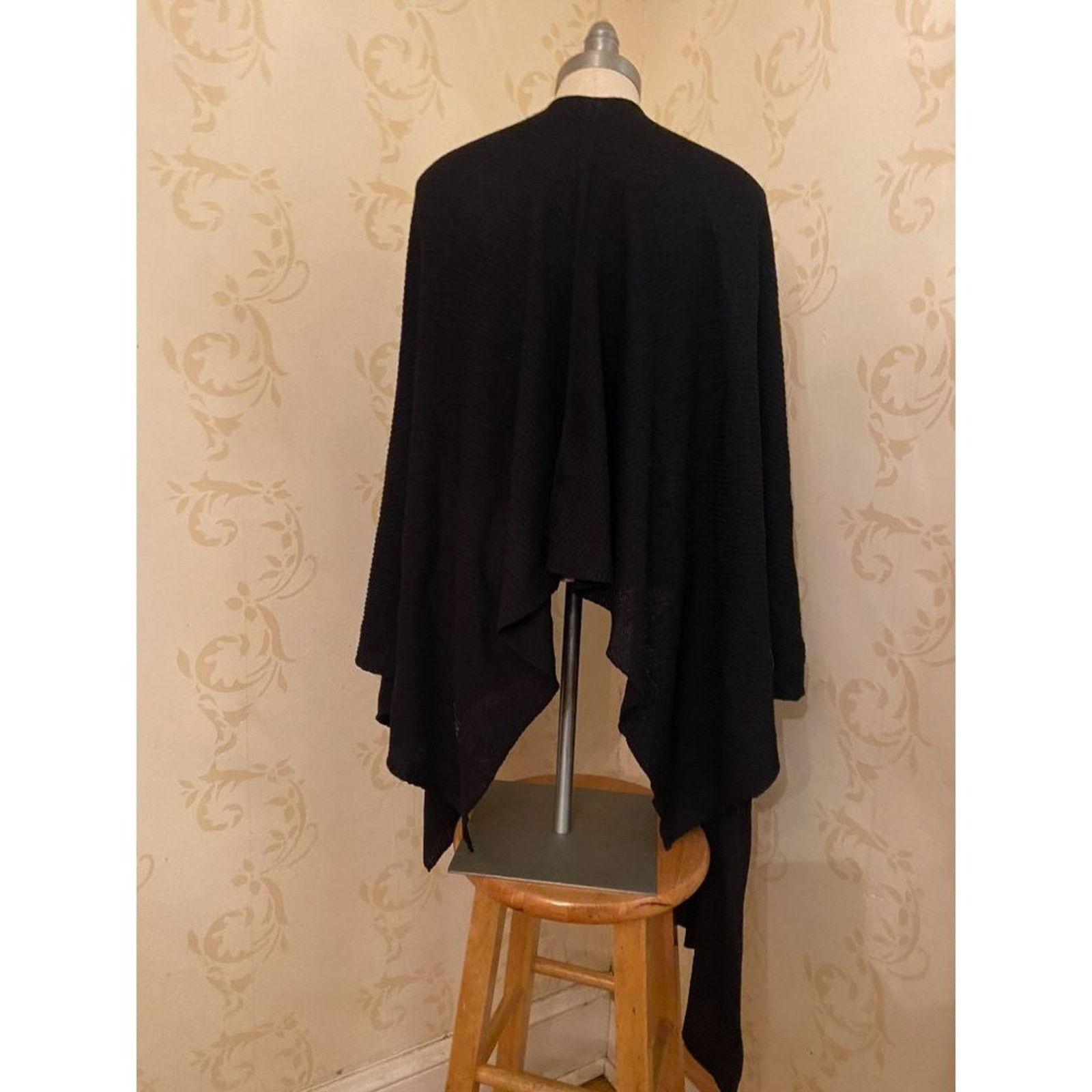 St. John St. John Collection Beautiful Black Sweater Cape Sweater Size ONE SIZE - 3 Thumbnail
