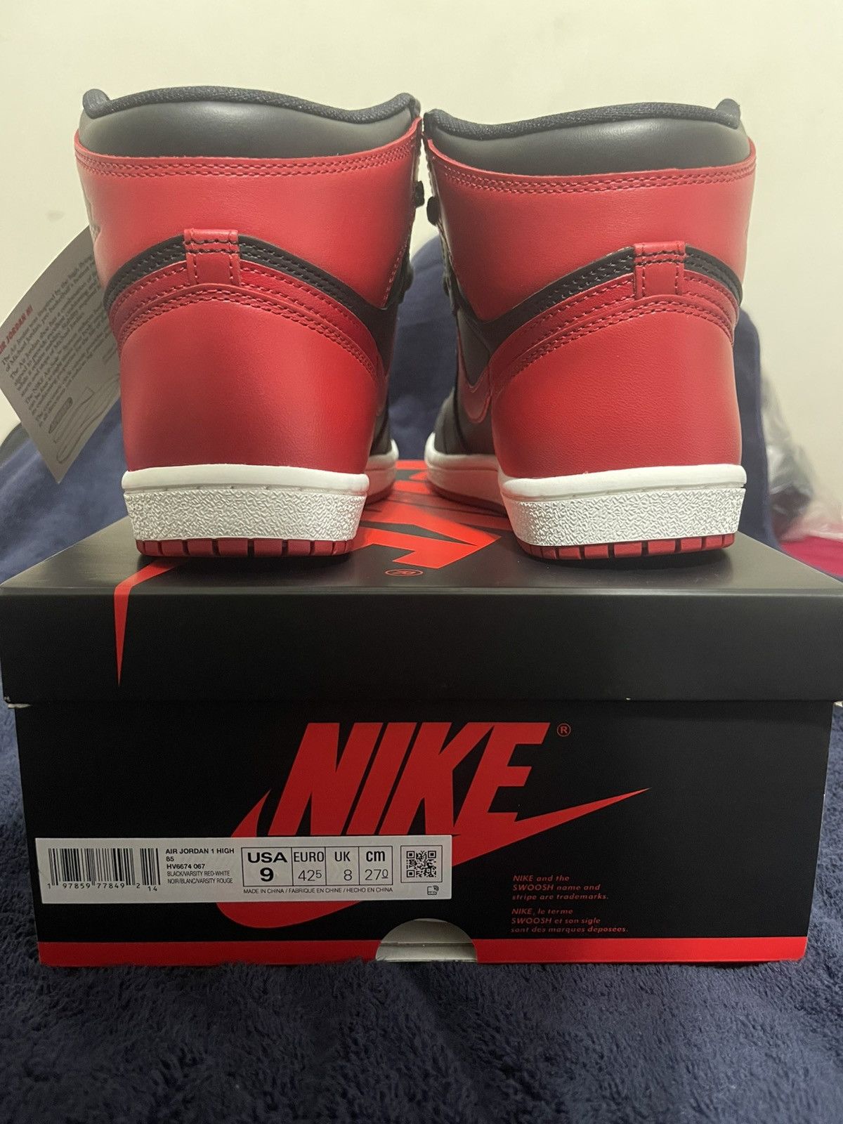 Jordan Brand × Nike Air Jordan 1 High Bred Size US 9 / EU 42 - 5 Thumbnail
