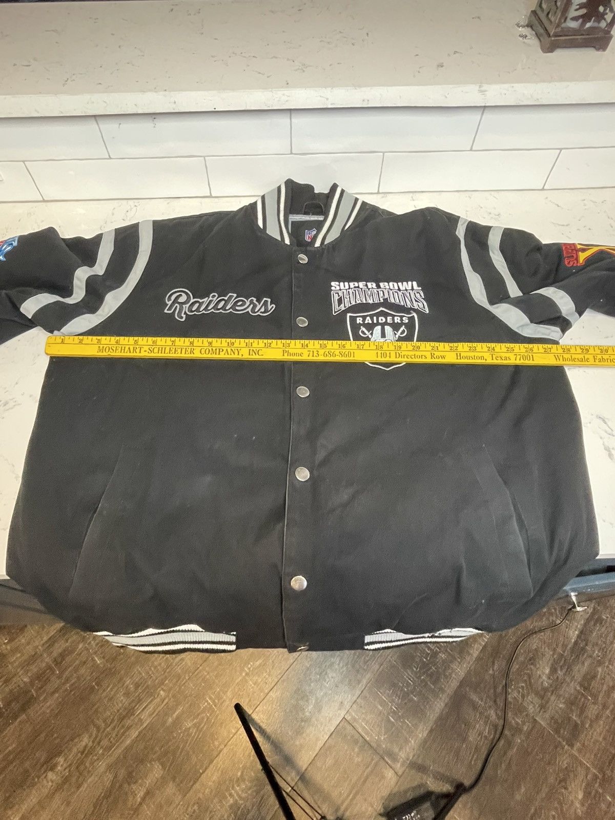 Las Vegas Raiders 3-Time Super Bowl Embroidered GIII Jacket