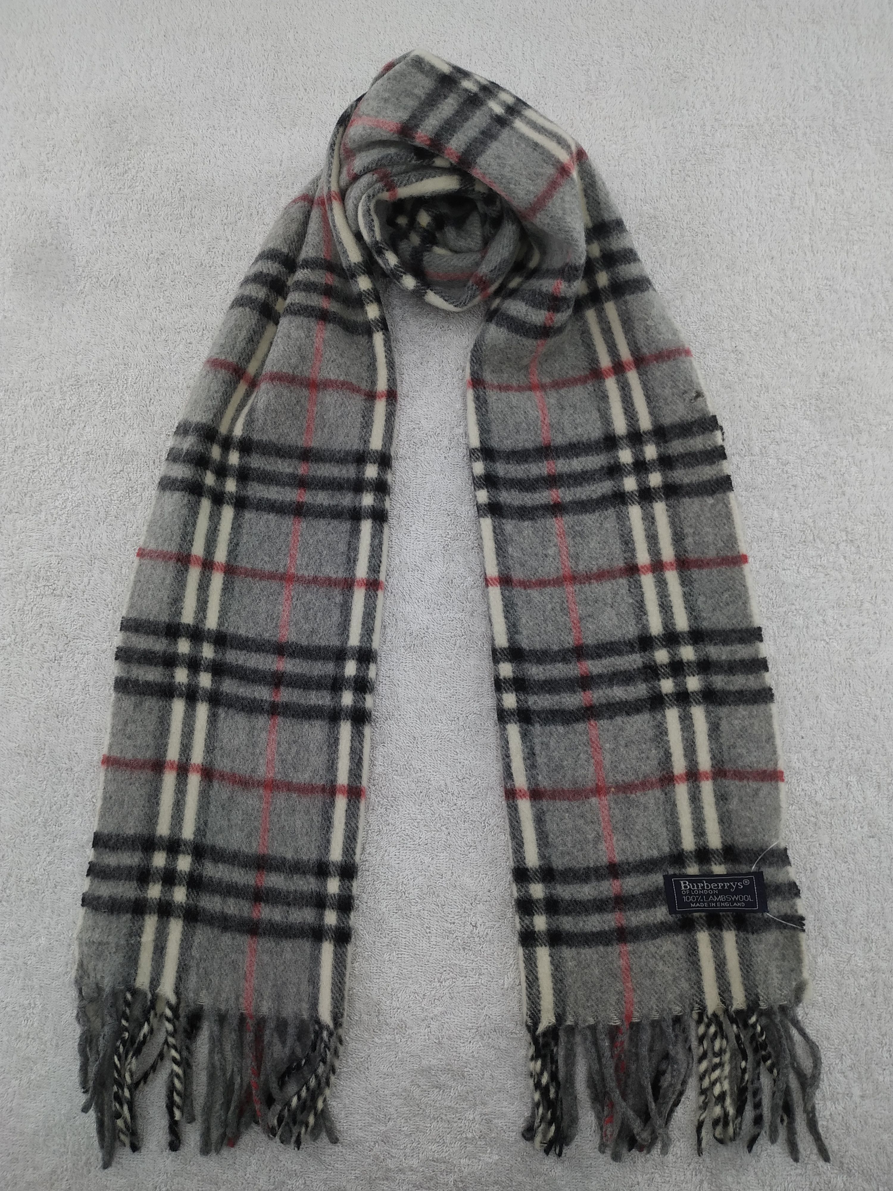 Burberry Vintage Burberry Scarf/Muffler/Neckwear MF581 Size ONE SIZE - 1 Thumbnail