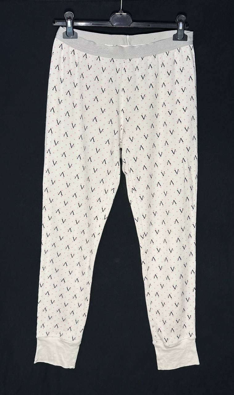 Victoria's Secret Victoria's Secret Pajama Set Cotton Long Sleeve mono logo Size 28" / US 6 / IT 42 - 7 Thumbnail