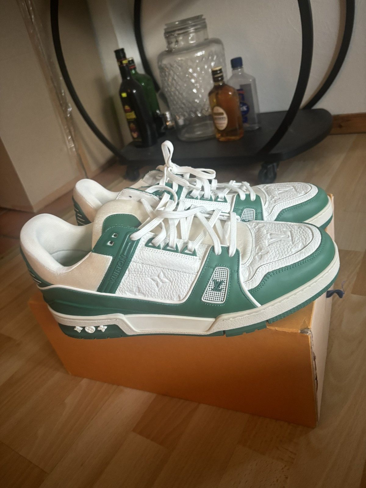 Louis Vuitton Louis Vuitton Trainer Green Monogram Denim White Size US 10 / EU 43 - 16 Thumbnail