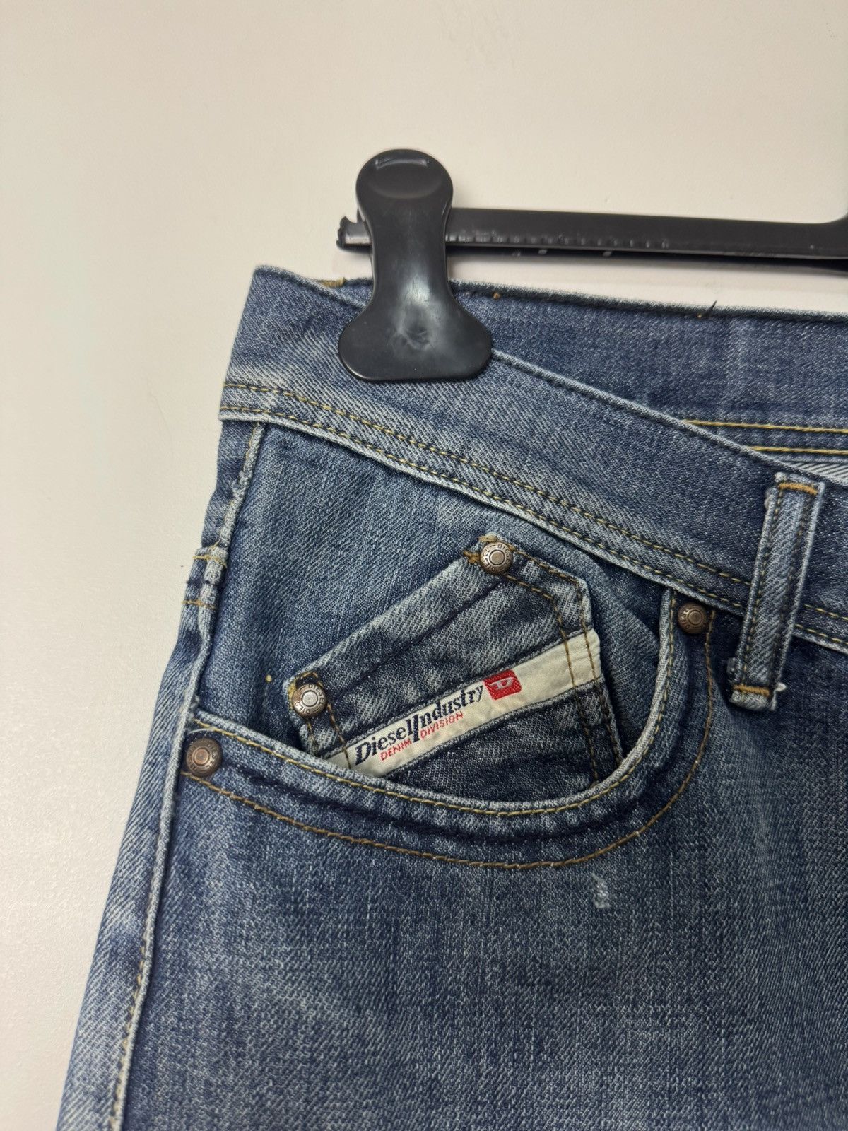 Diesel Diesel Vintage Straight Fit Denim Jeans Made in Italy Size US 34 / EU 50 - 8 Thumbnail