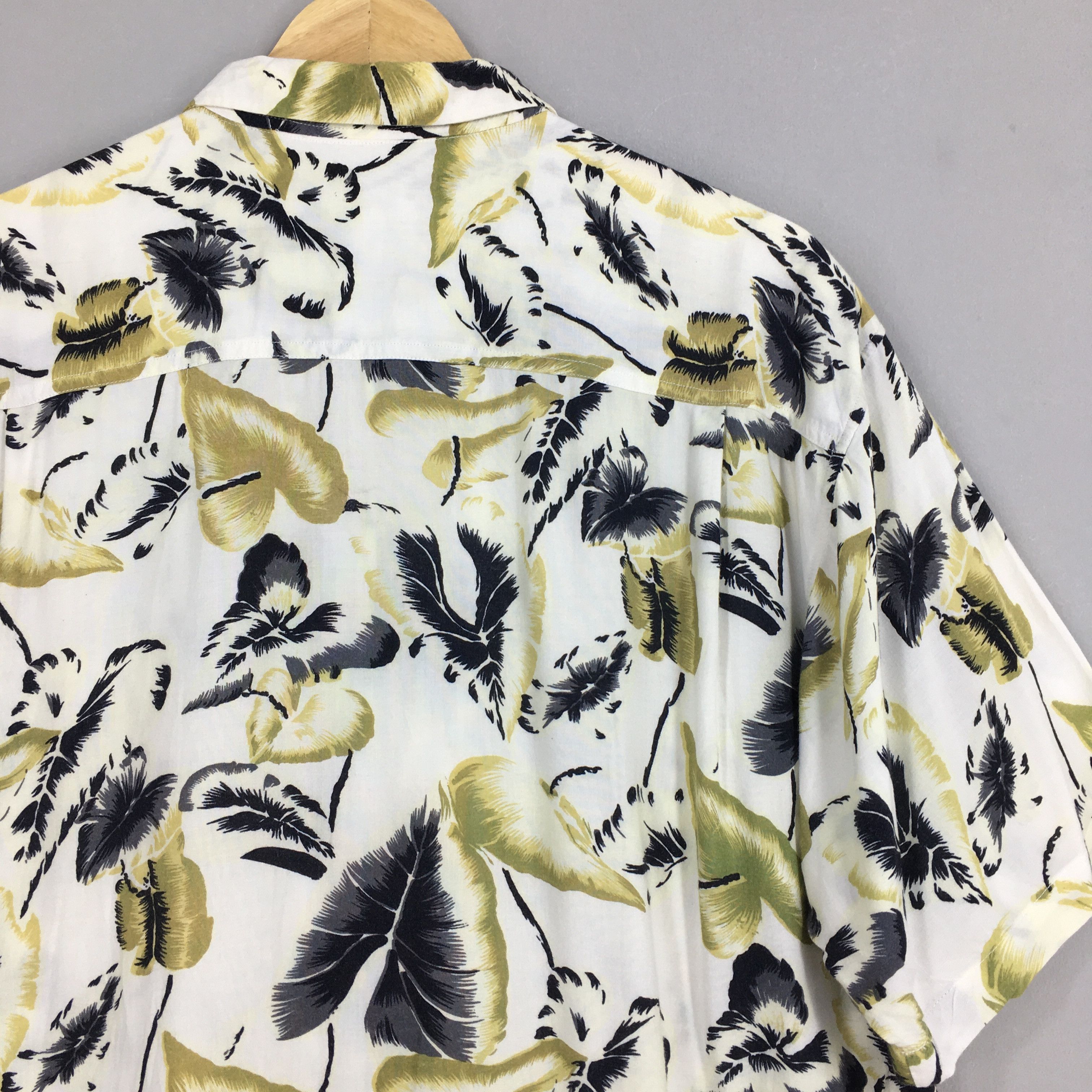Vintage Vintage Tom Short Leaves Hawaii Aloha Rayon Shirts Medium Size US M / EU 48-50 / 2 - 7 Thumbnail