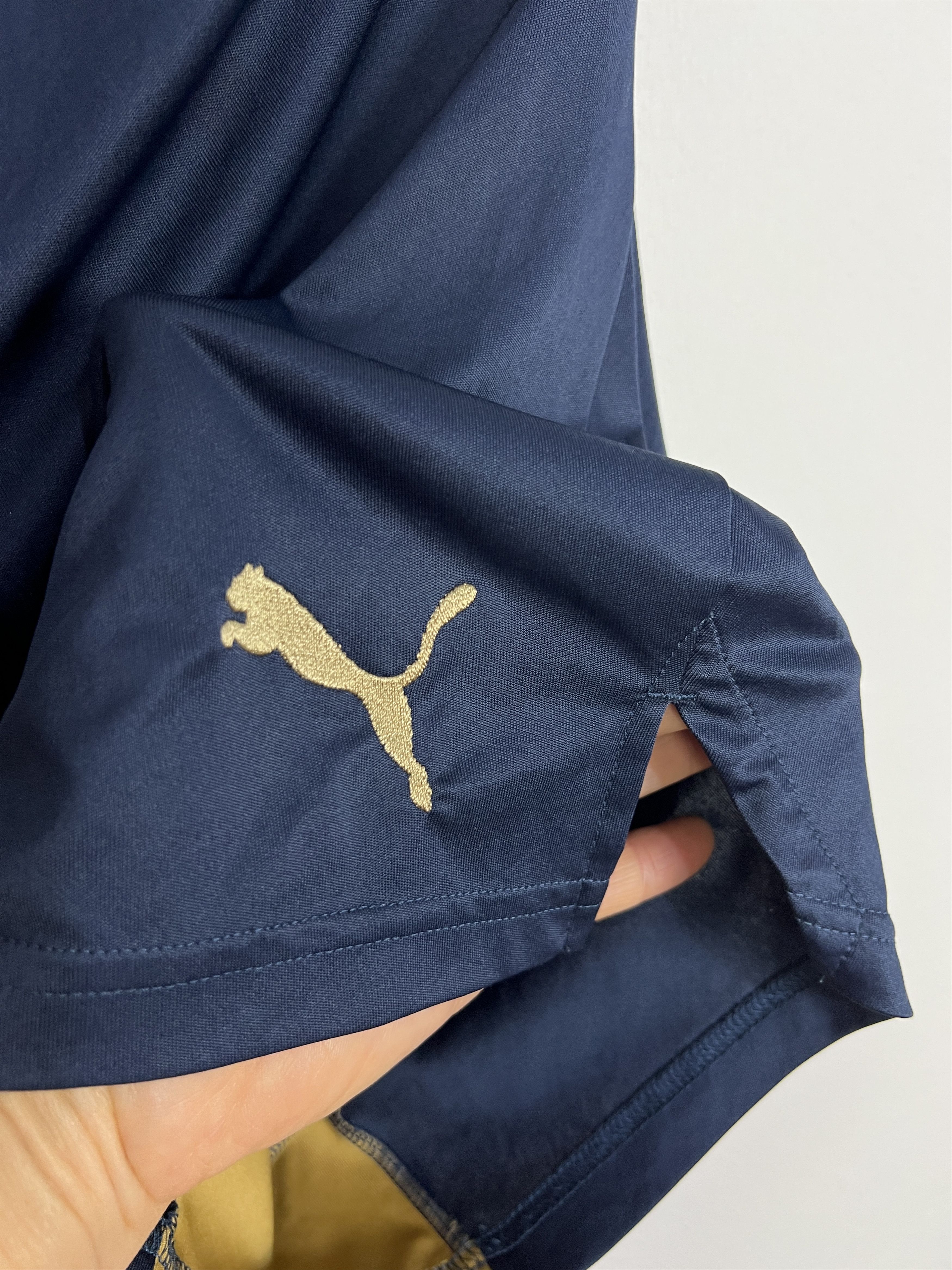 Puma Puma Arsenal Football Shorts Soccer Gunners Athletic Rare Size US 32 / EU 48 - 4 Thumbnail