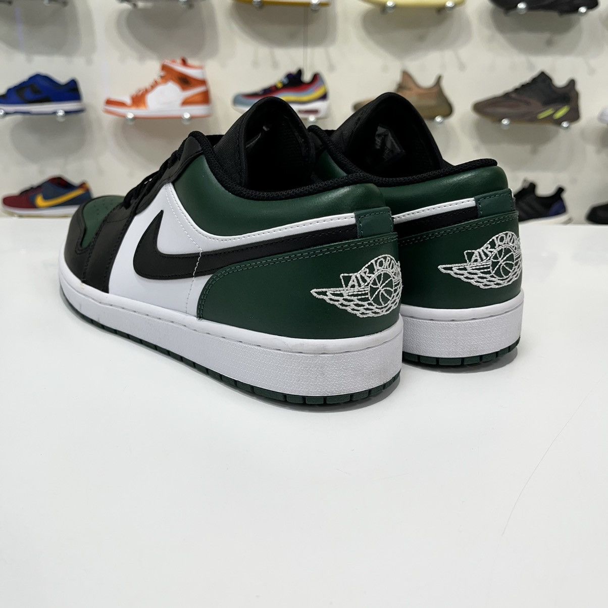 Nike Air Jordan 1 Low Green Toe Size US 12 / EU 45 - 4 Thumbnail