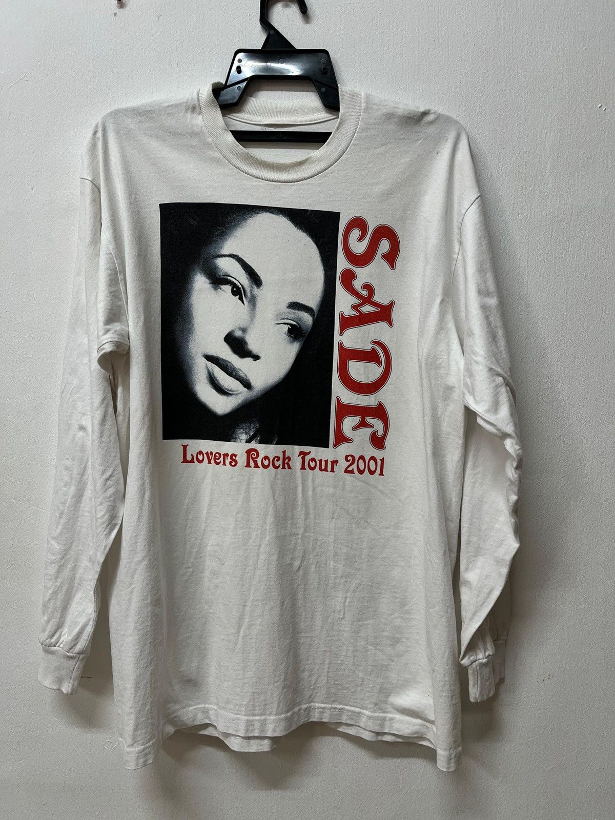 Band Tees 🚀Rare 🚀Vtg Sade Tour 2001 Tshirt Size US L / EU 52-54 / 3 - 1 Thumbnail