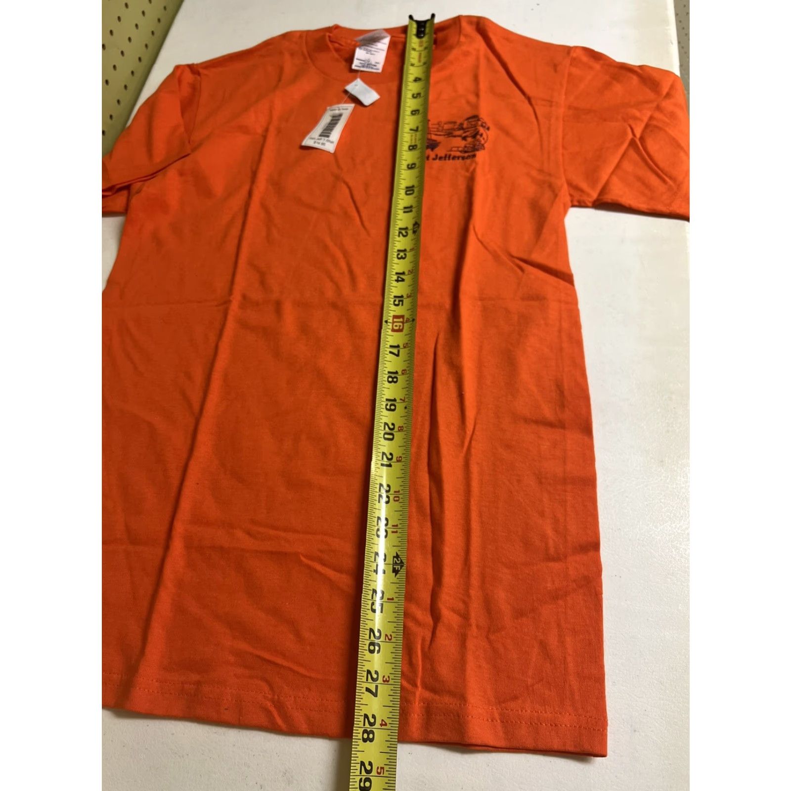 Delta VINTAGE Delta T-Shirt Orange Short Sleeve Embroidered Port Jefferson New York Small S Men Shirt Size US S / EU 44-46 / 1 - 6 Thumbnail