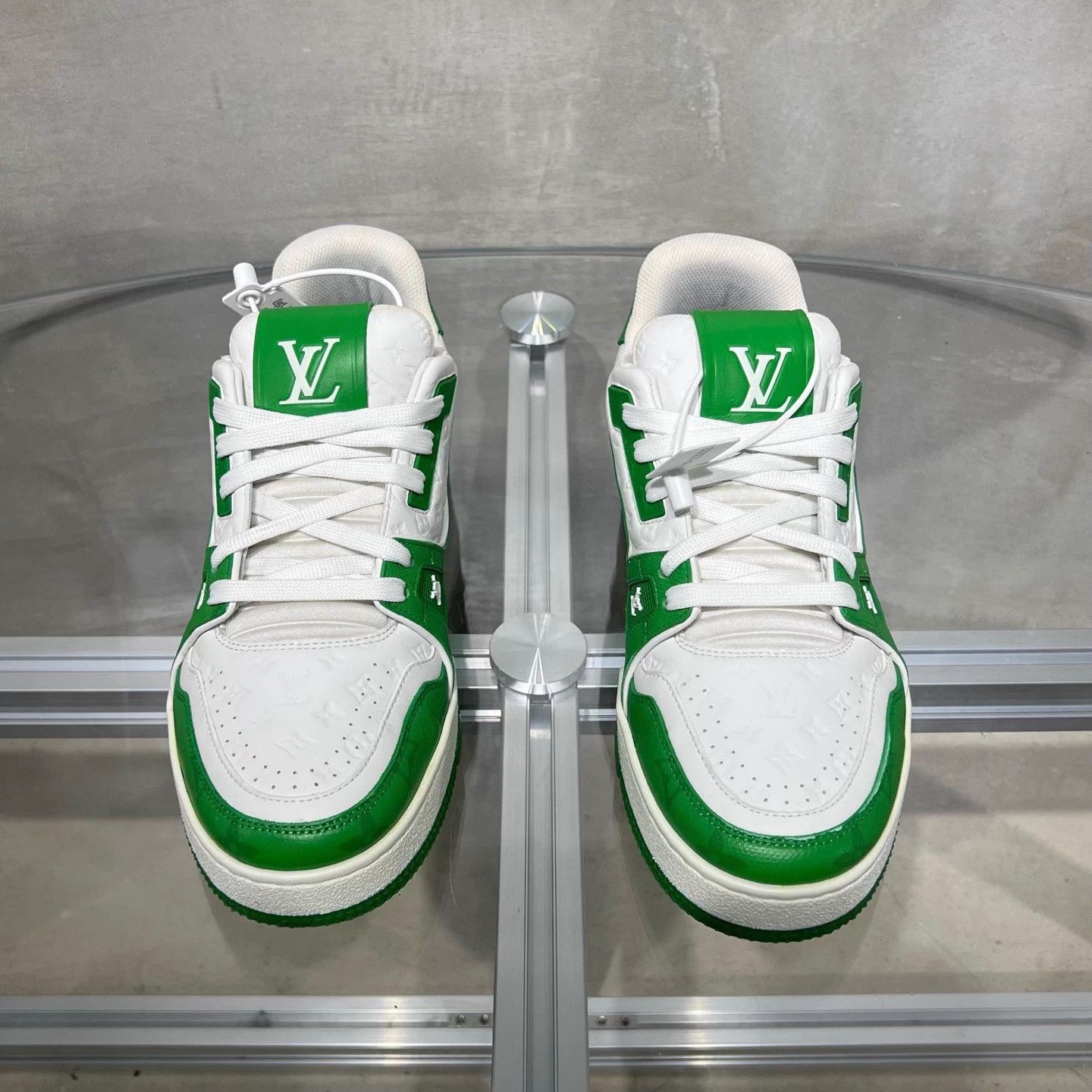 Louis Vuitton LV Trainer white and green embossed UK5.5/39.5 Size US 6.5 / EU 39-40 - 1 Thumbnail