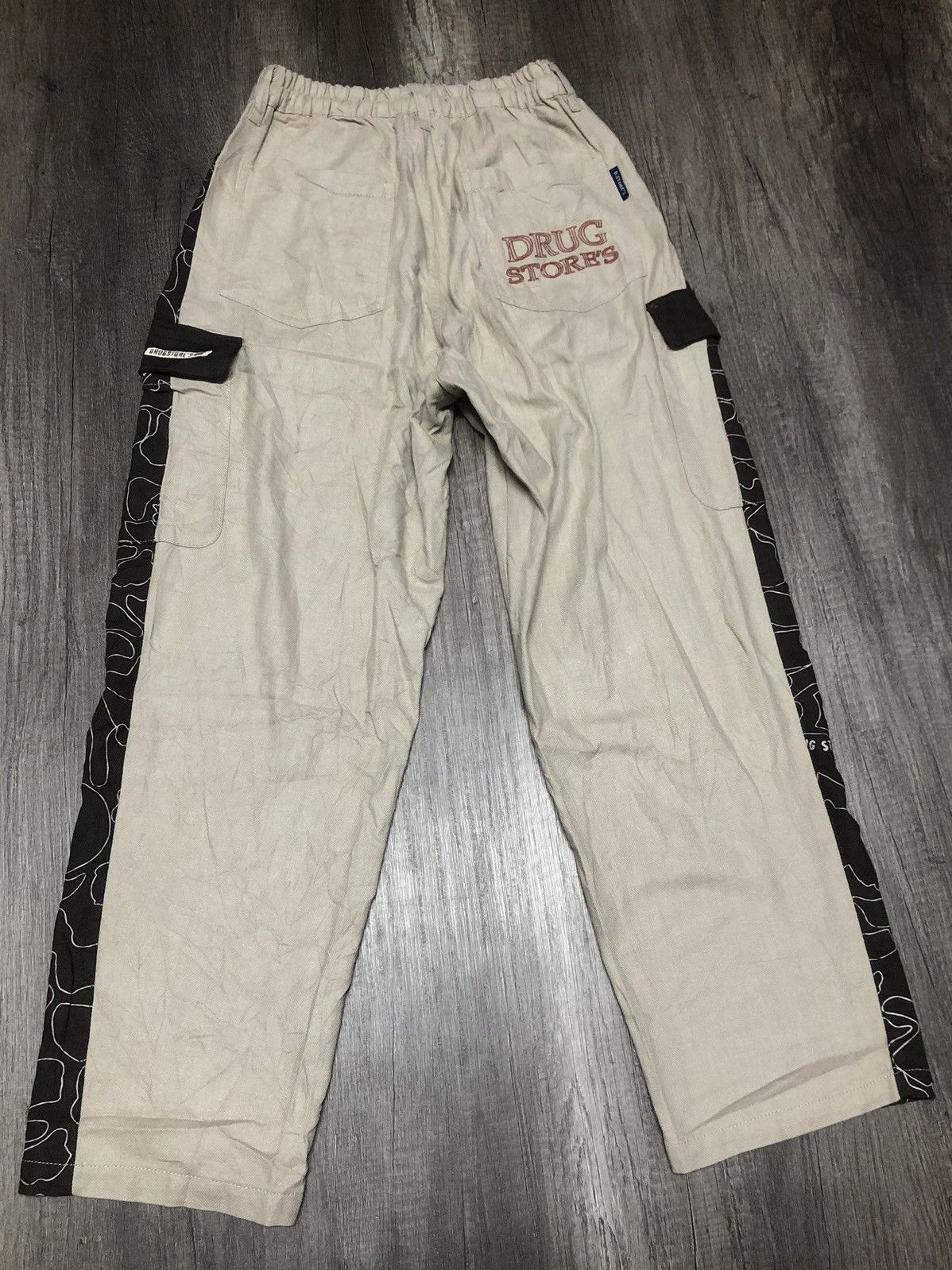 Japanese Brand Drug Store Casual pant Cargo style (Unisex) Size US 30 / EU 46 - 9 Thumbnail